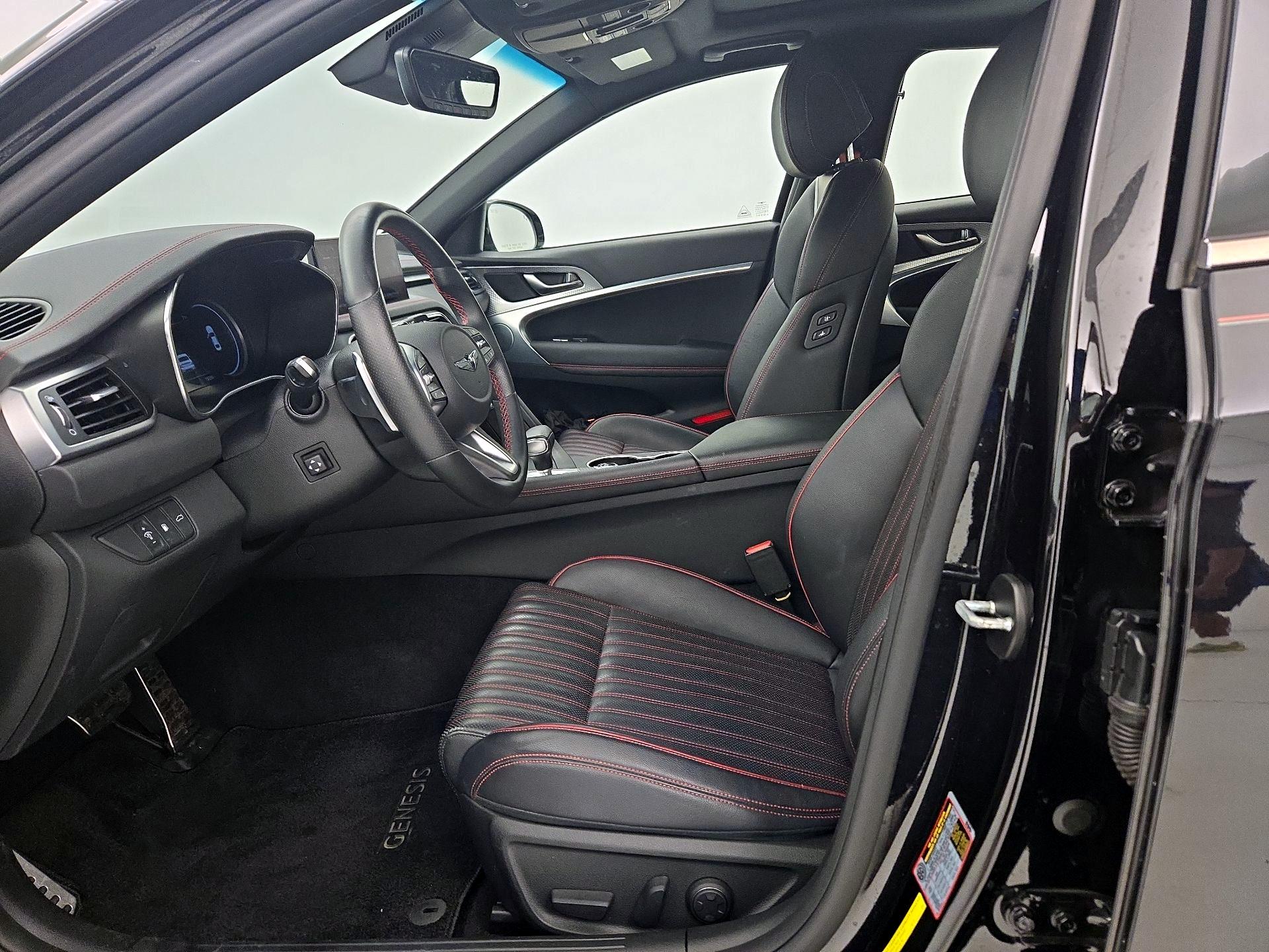 Thumbnail: 2023 Genesis G70 - 11