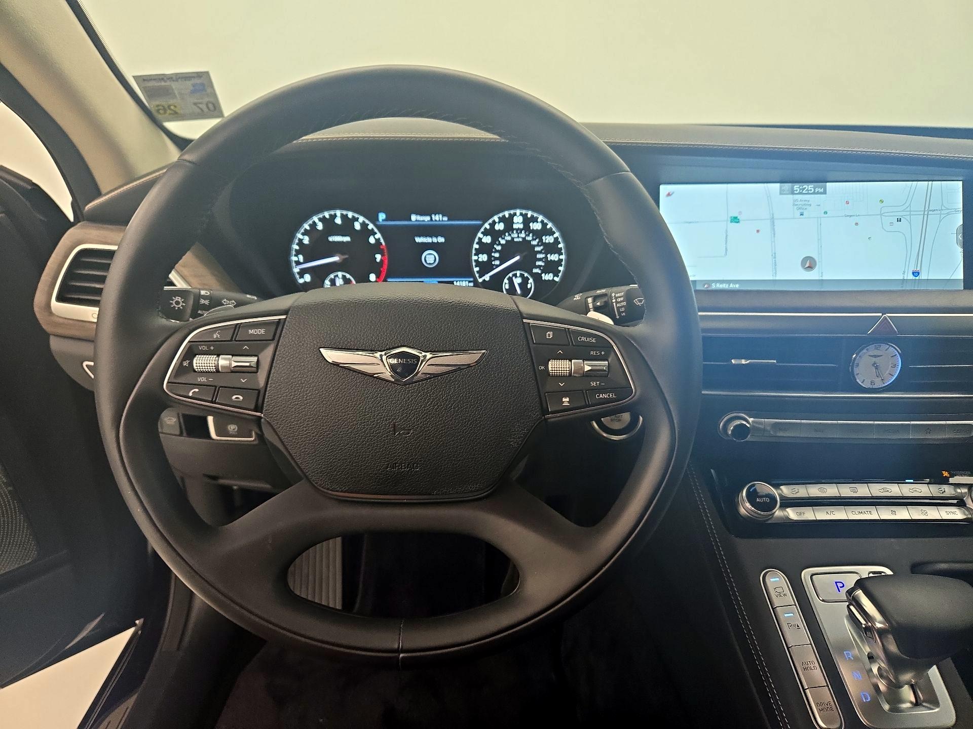 Thumbnail: 2022 Genesis G90 - 10