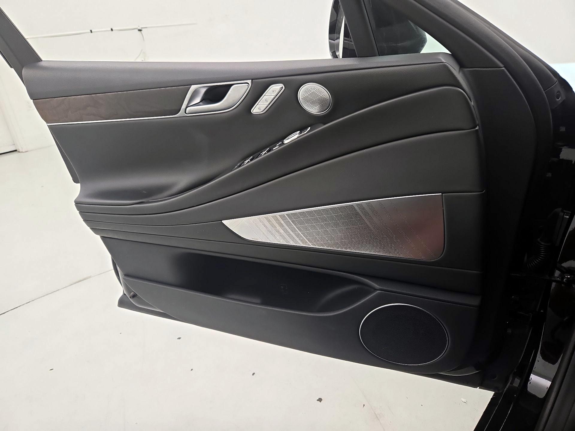 Thumbnail: 2021 Genesis G80 - 12