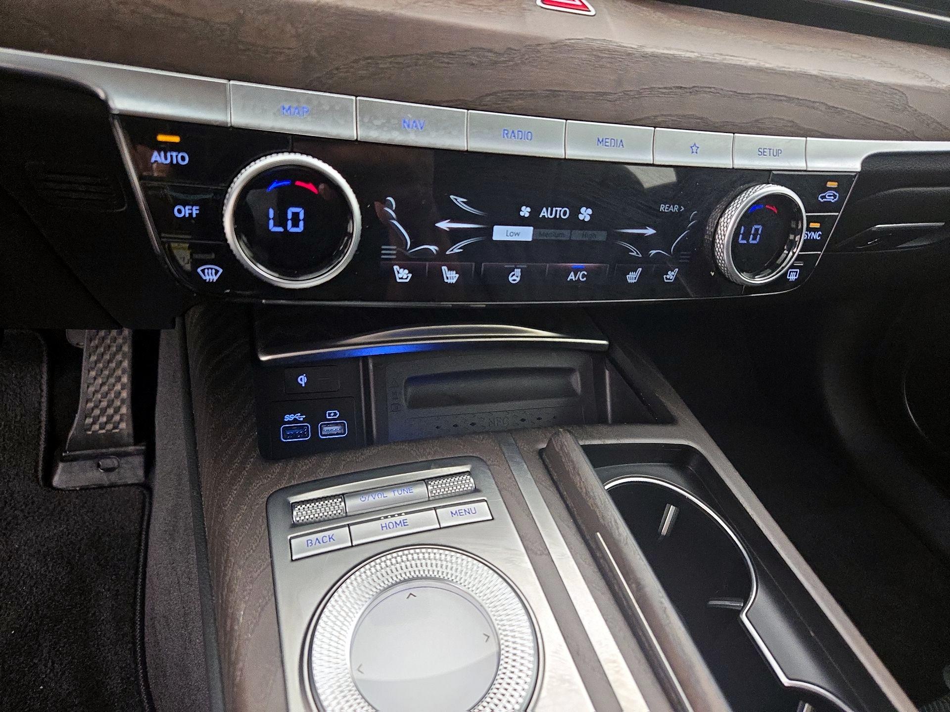 Thumbnail: 2021 Genesis G80 - 17