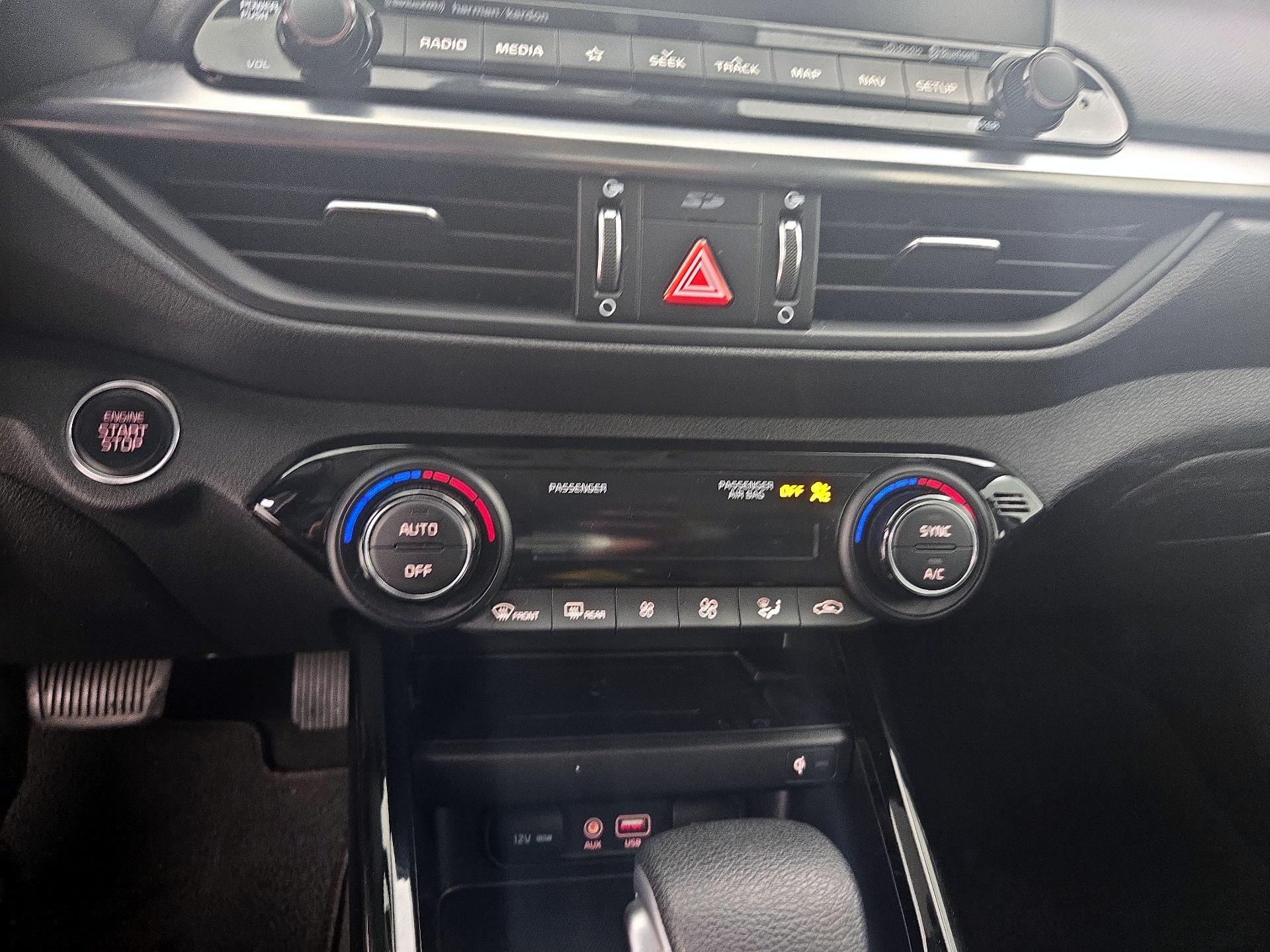 Thumbnail: 2021 Kia Forte - 16