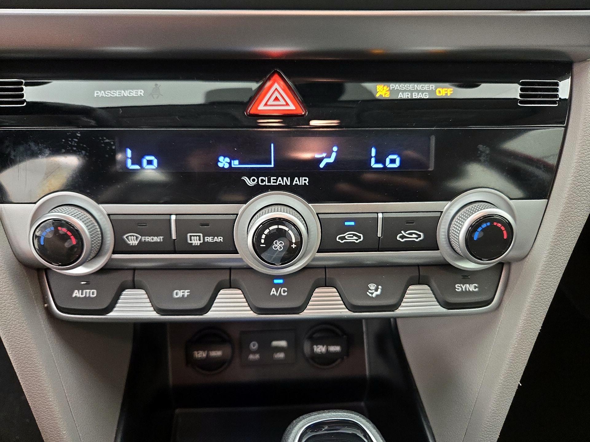 Thumbnail: 2020 Hyundai Elantra - 16