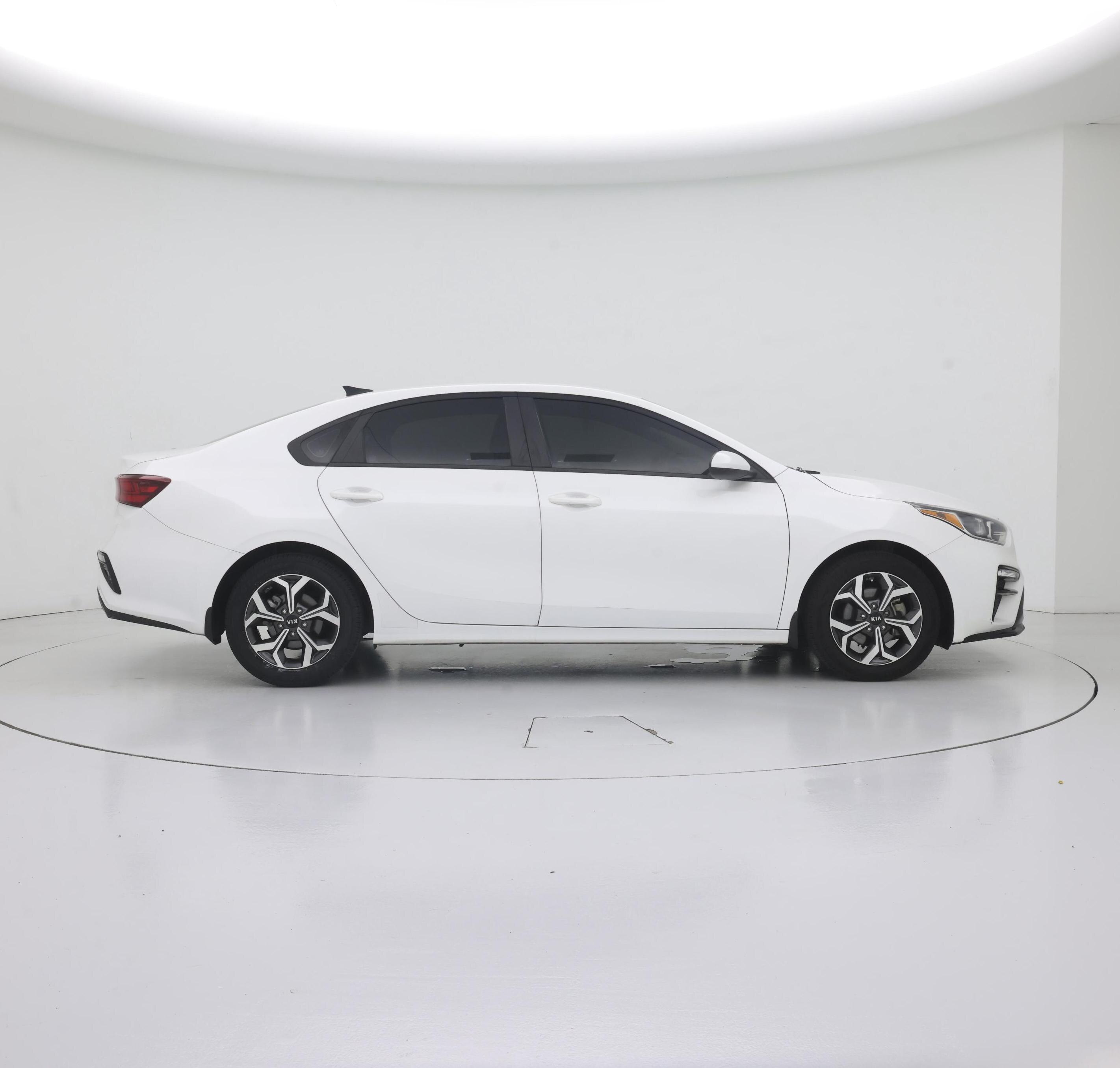 Thumbnail: 2021 Kia Forte - 7