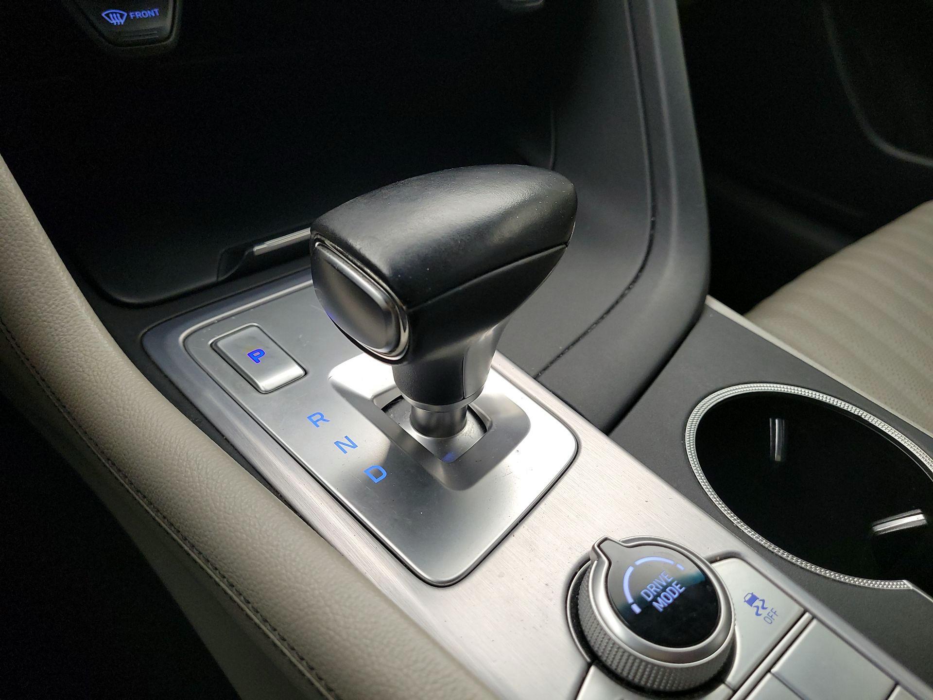Thumbnail: 2020 Genesis G70 - 17