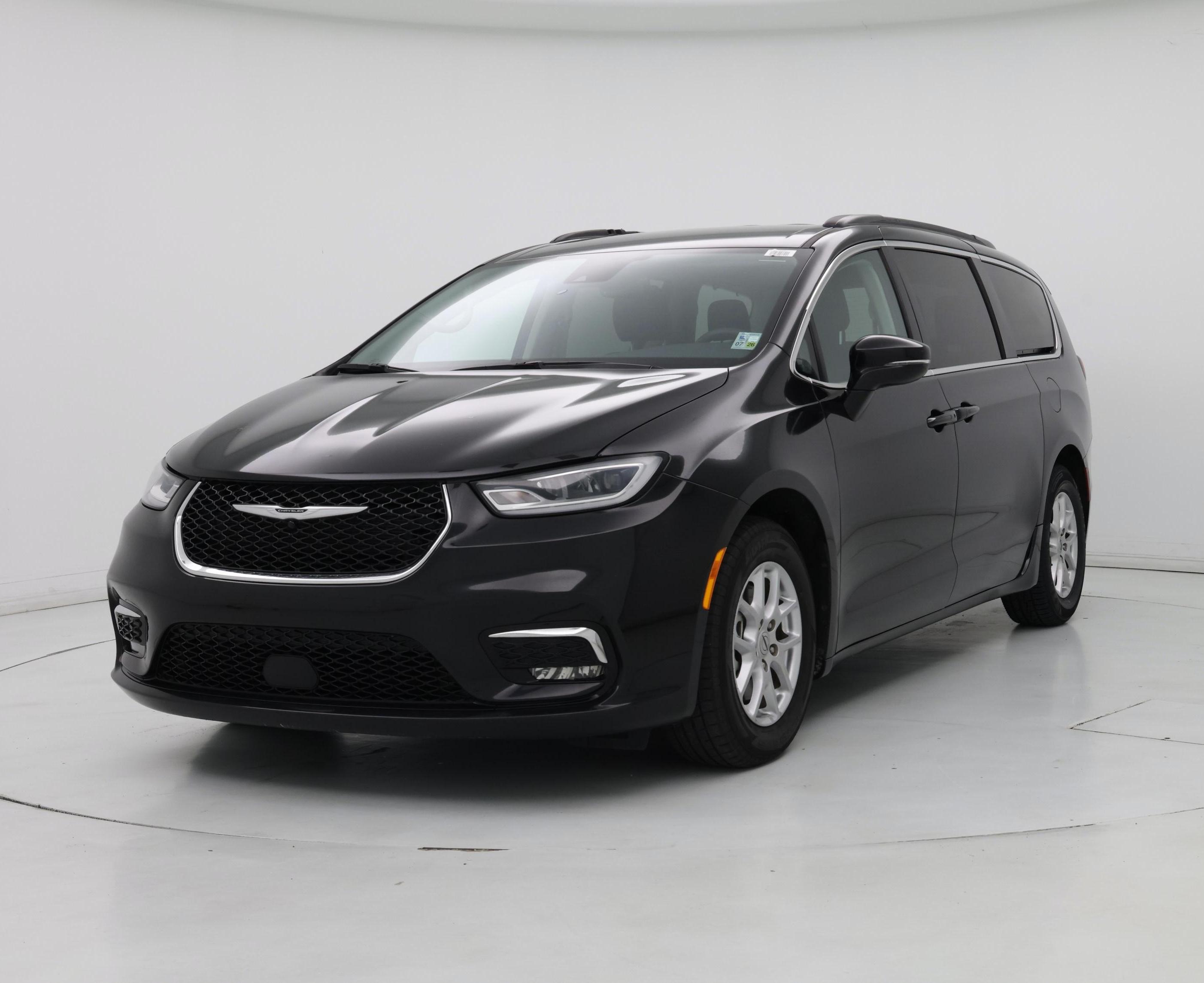 Thumbnail: 2022 Chrysler Pacifica - 4