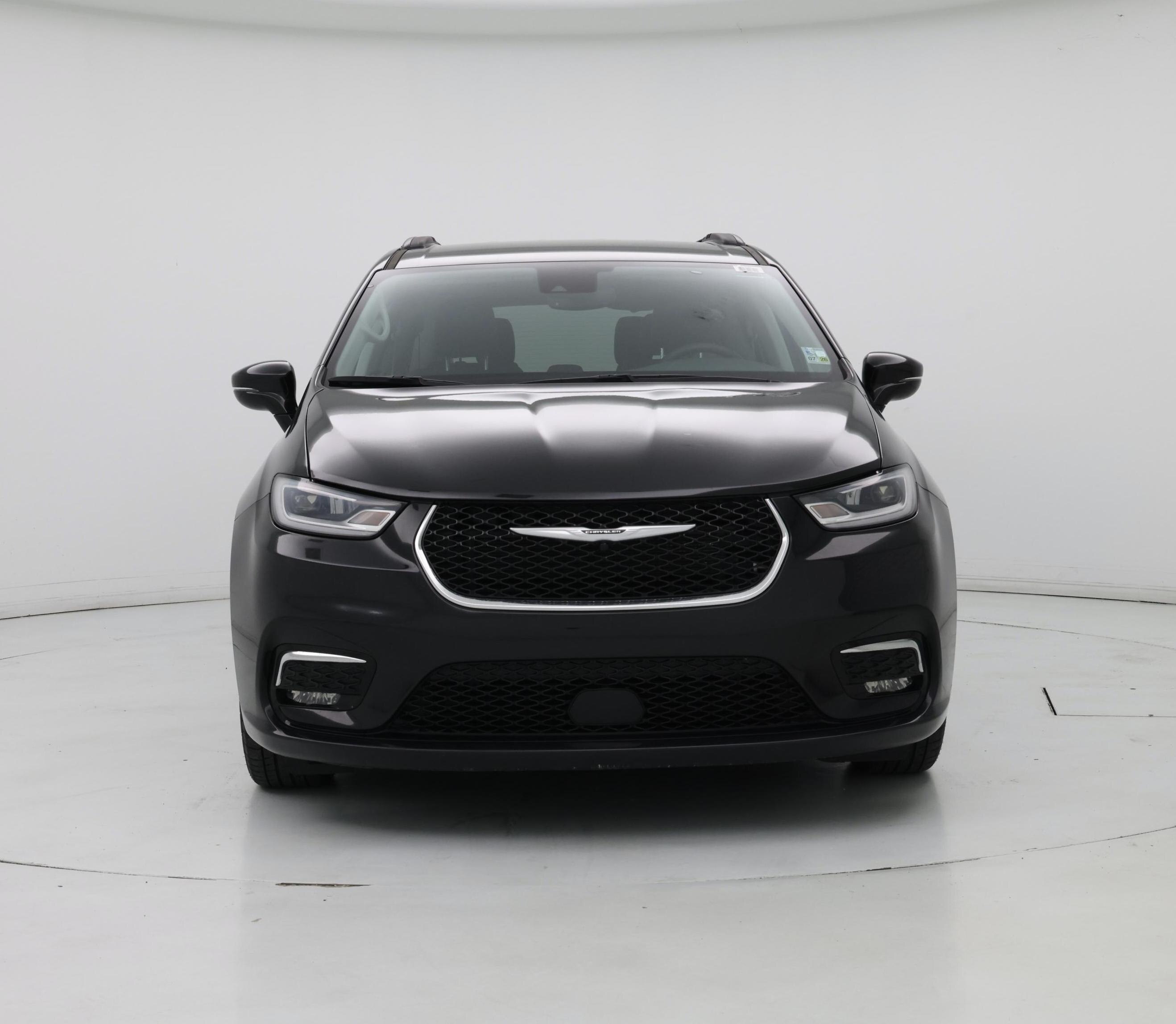 Thumbnail: 2022 Chrysler Pacifica - 5
