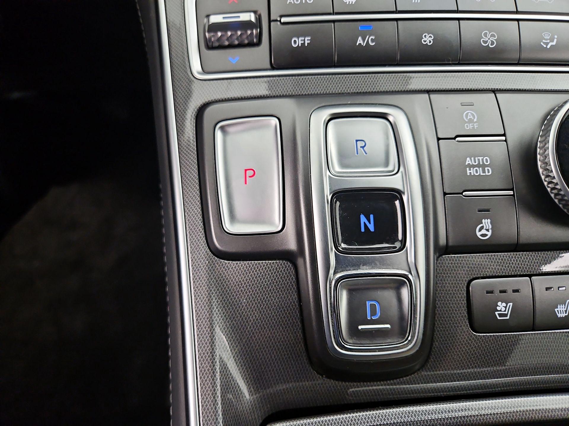 Thumbnail: 2022 Hyundai Santa Fe - 18