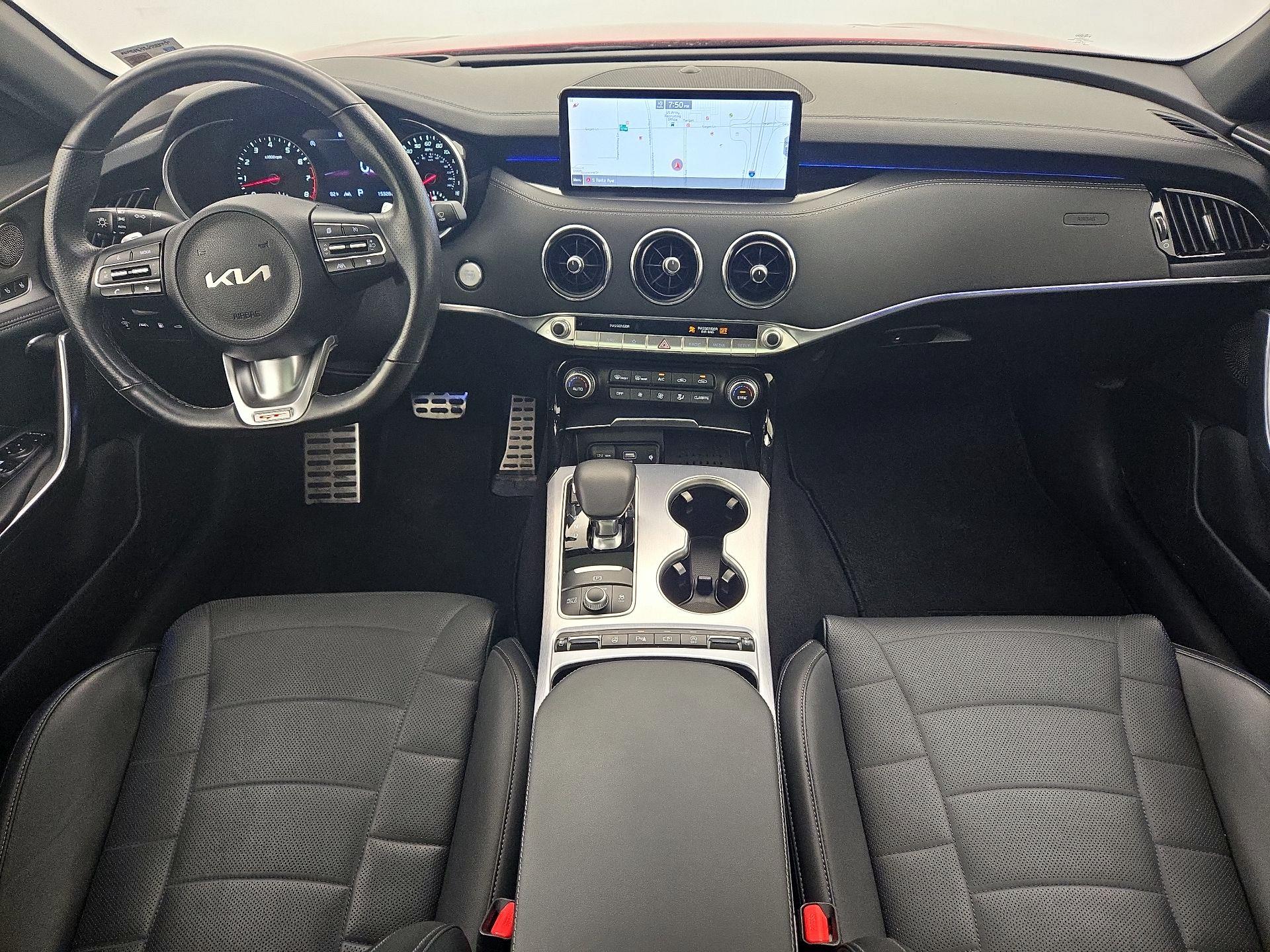 Thumbnail: 2022 Kia Stinger - 9