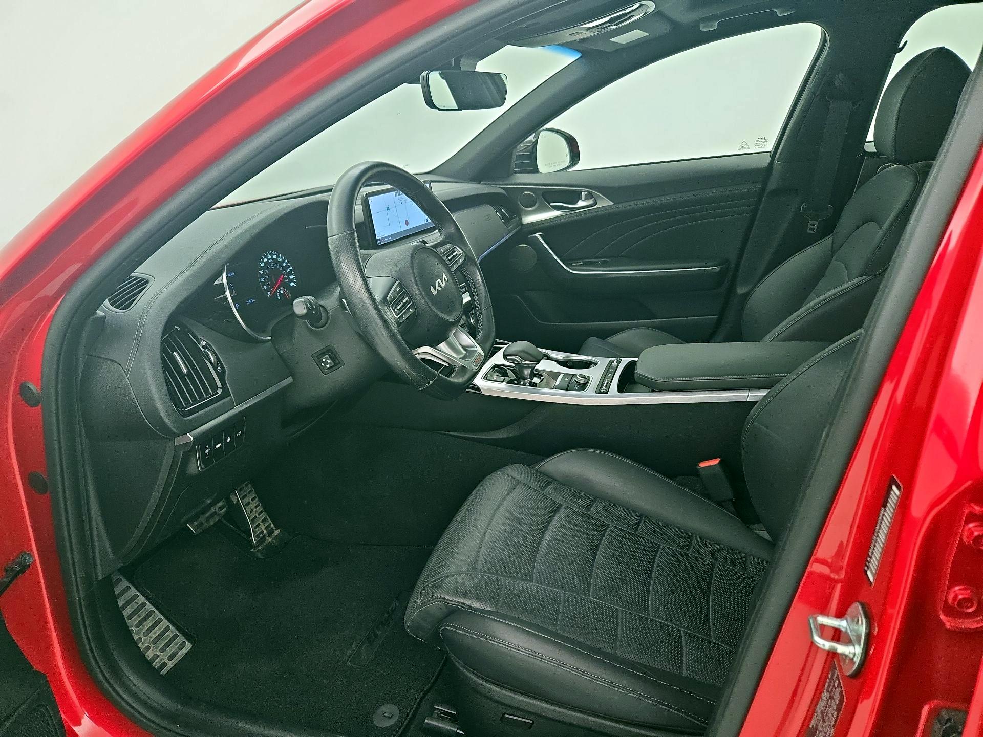 Thumbnail: 2022 Kia Stinger - 11