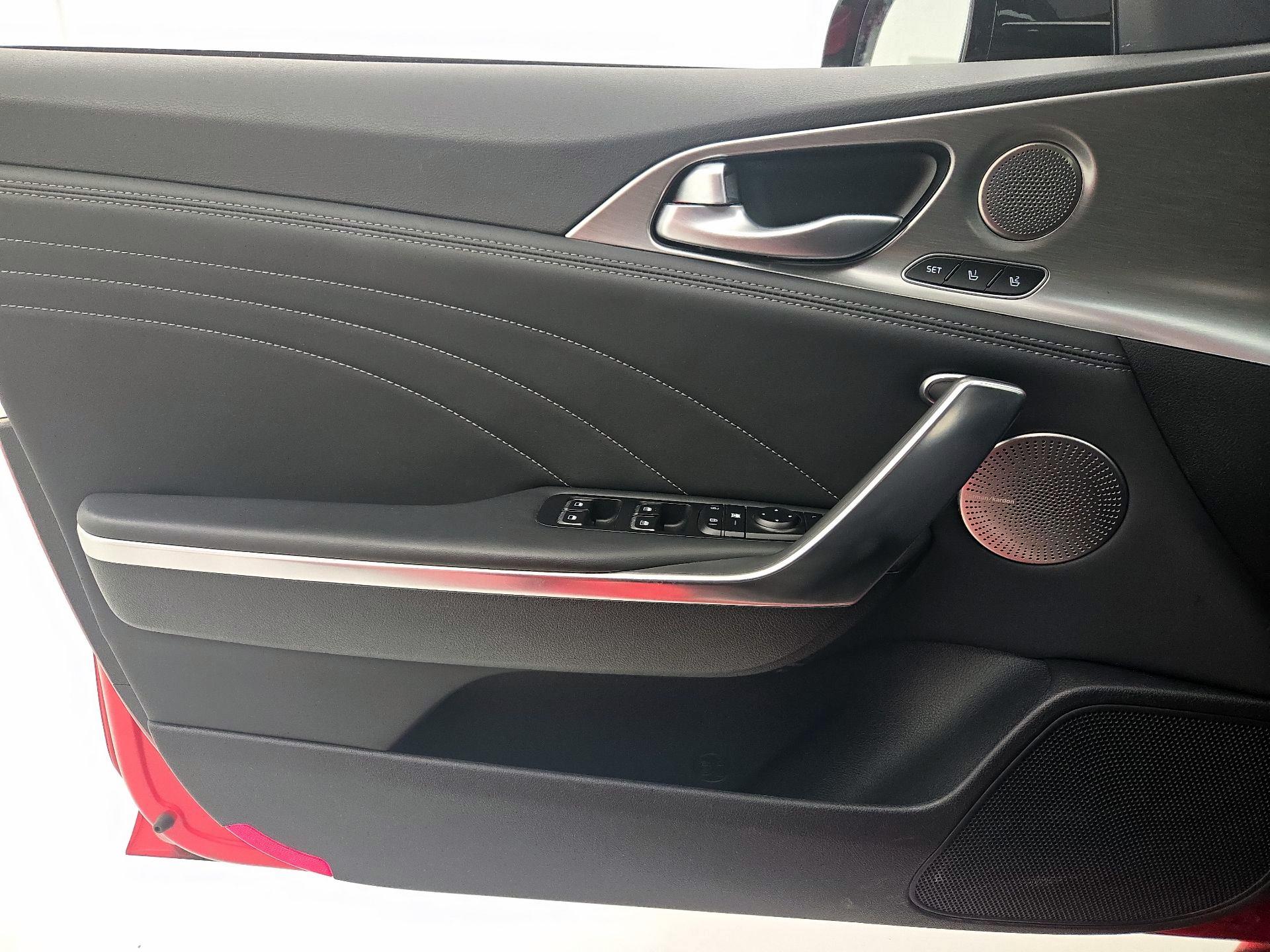 Thumbnail: 2022 Kia Stinger - 12
