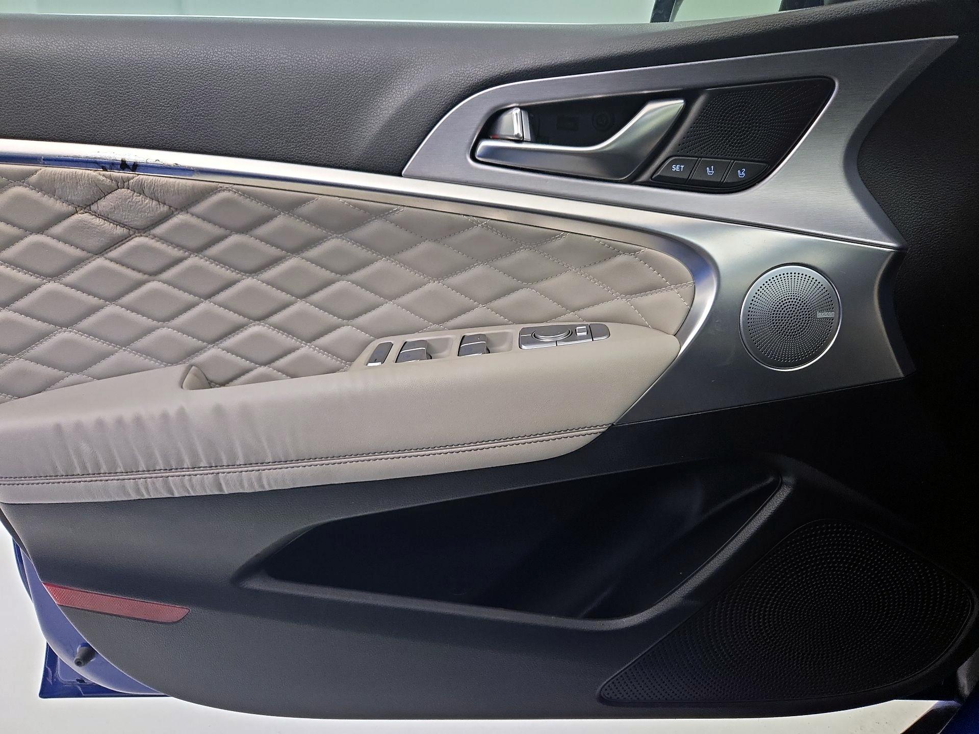 Thumbnail: 2019 Genesis G70 - 12