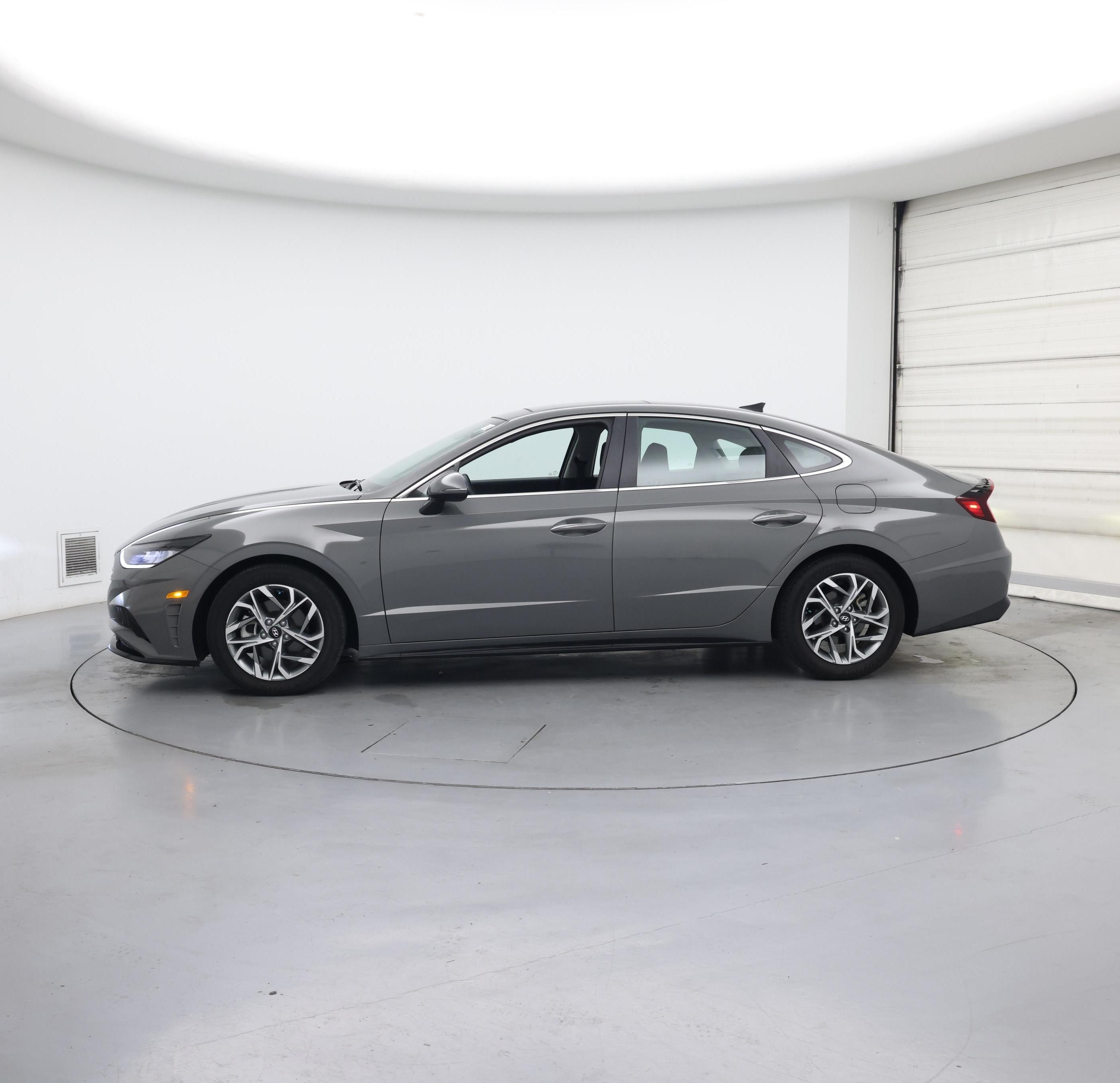 Thumbnail: 2022 Hyundai Sonata - 3