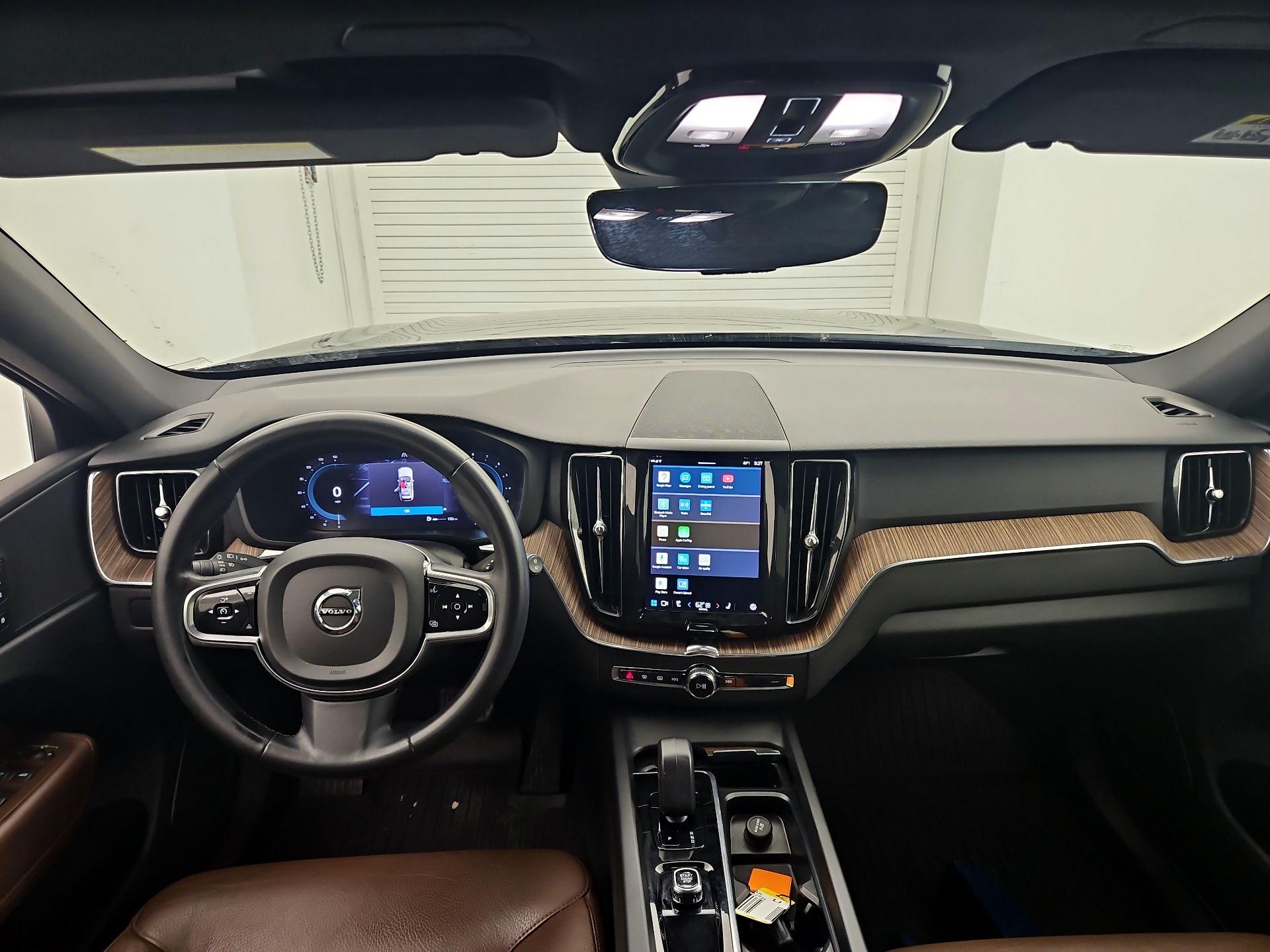 Thumbnail: 2023 Volvo XC60 - 9