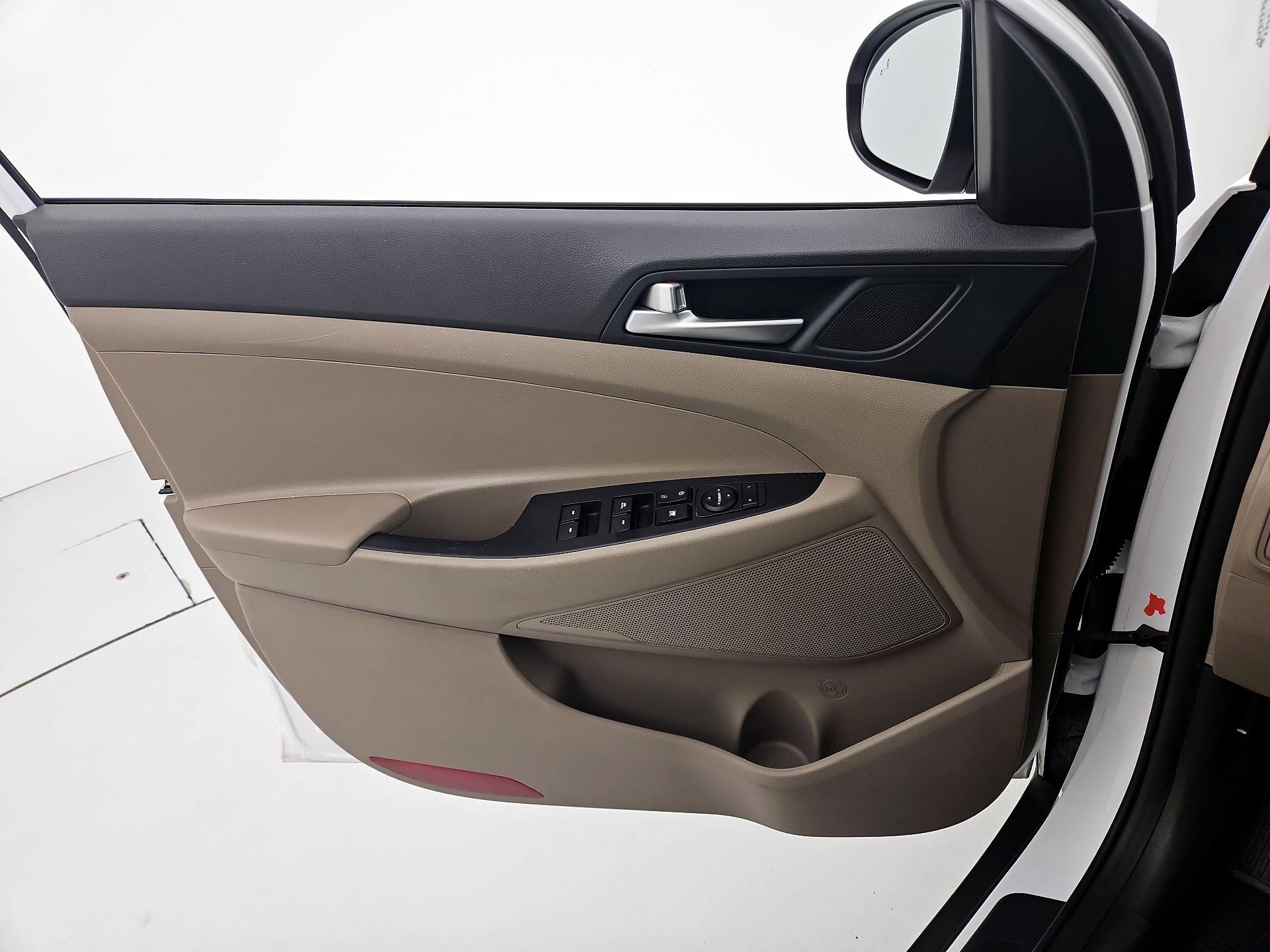 Thumbnail: 2021 Hyundai Tucson - 12