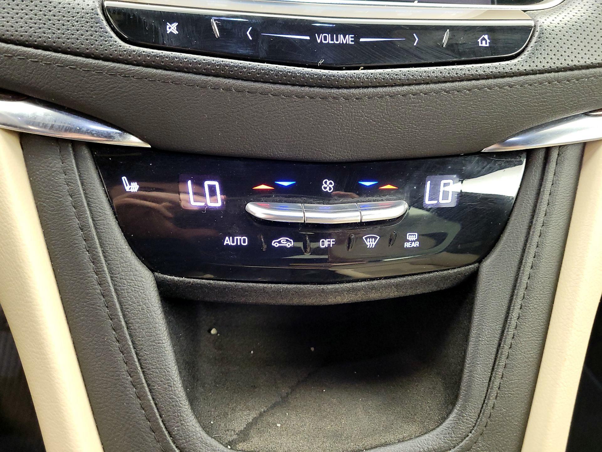 Thumbnail: 2019 Cadillac XT5 - 14
