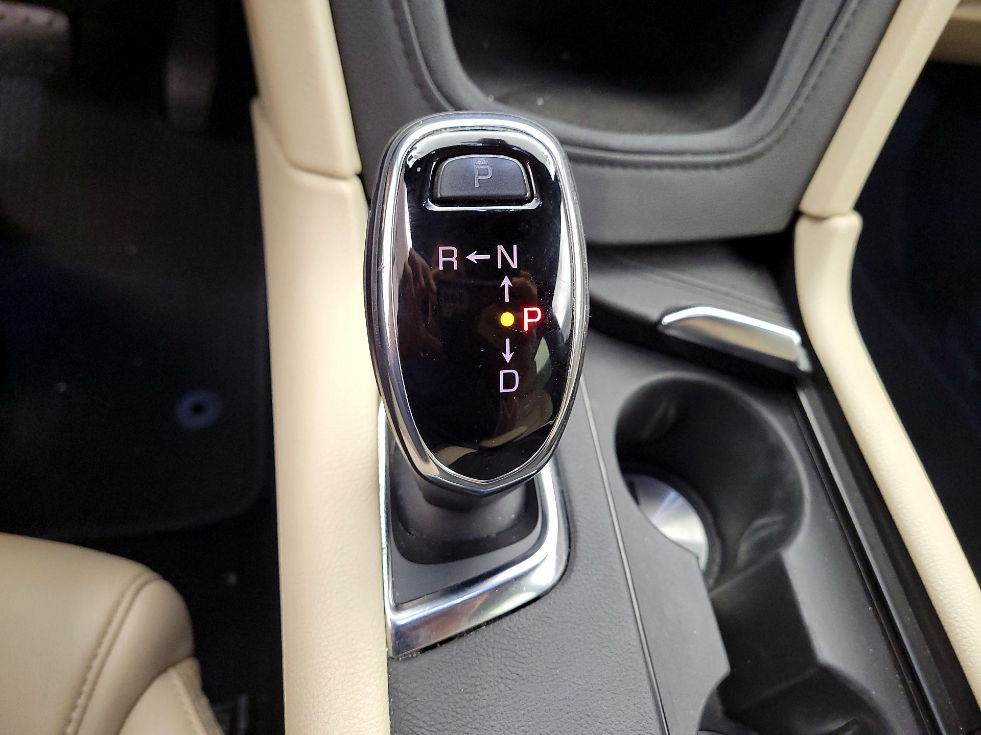 Thumbnail: 2019 Cadillac XT5 - 15