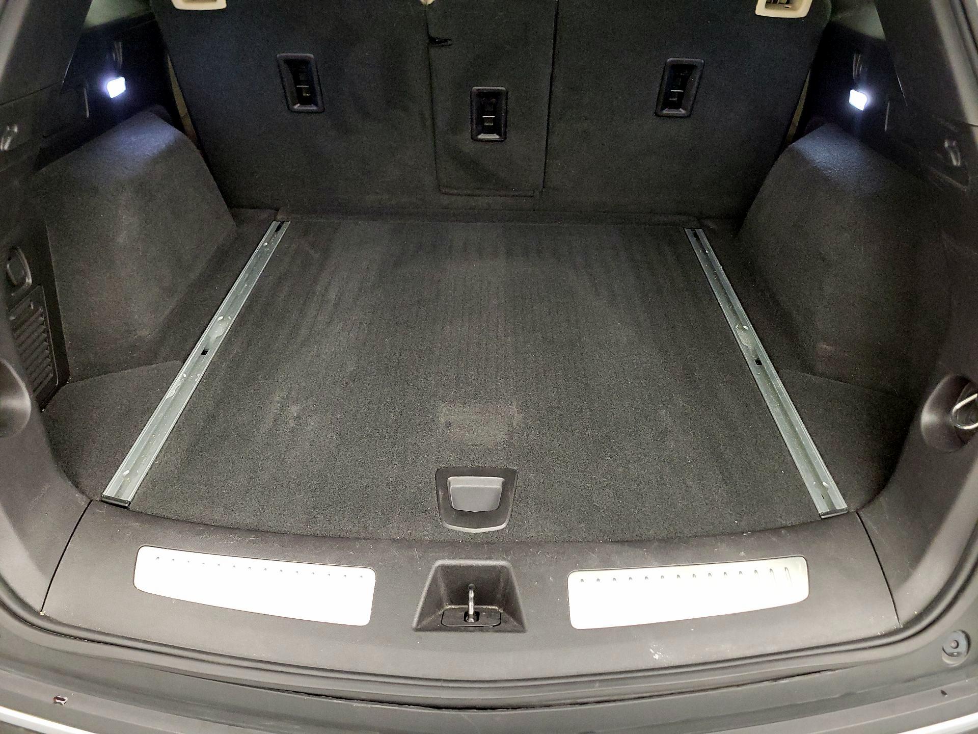 Thumbnail: 2019 Cadillac XT5 - 16