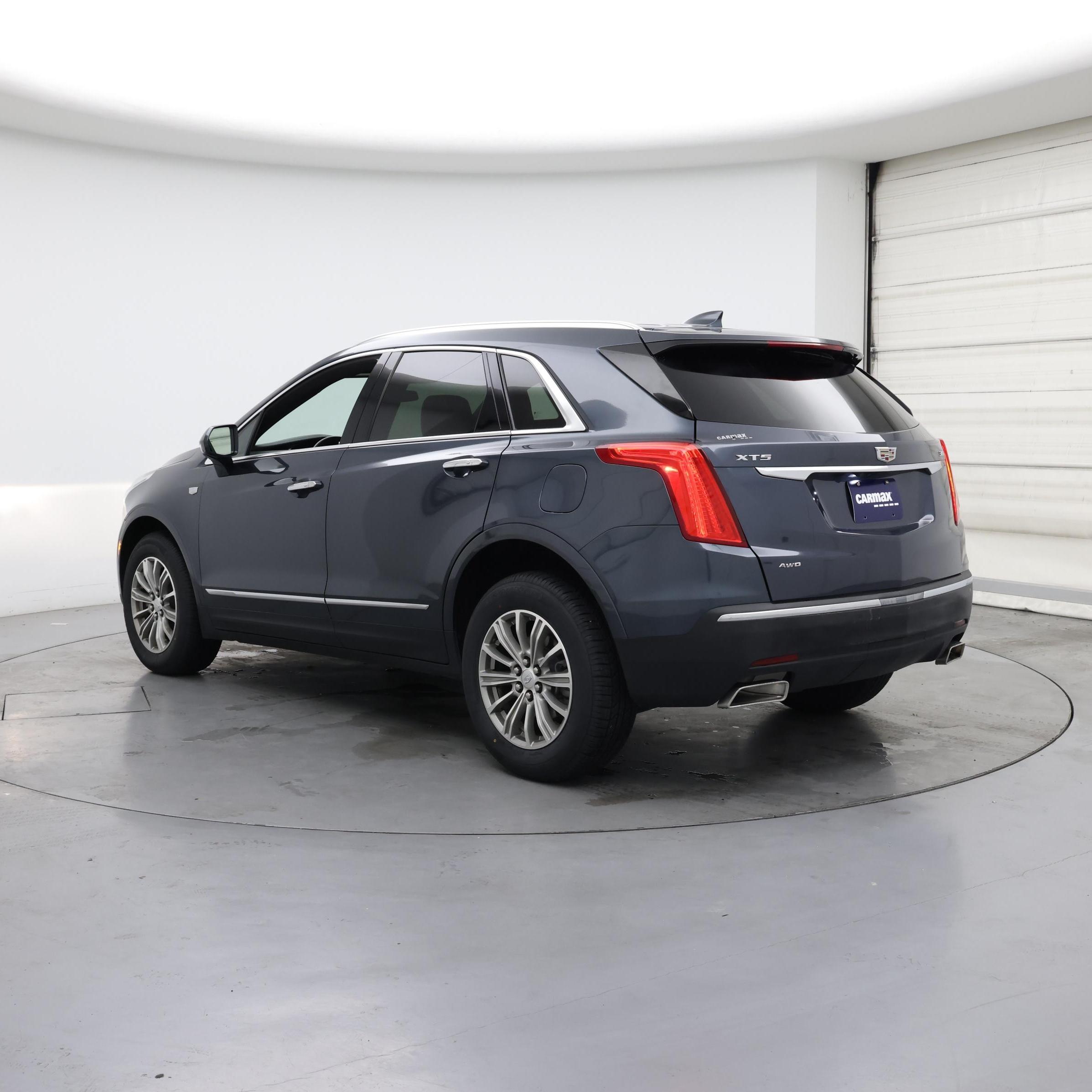 Thumbnail: 2019 Cadillac XT5 - 2