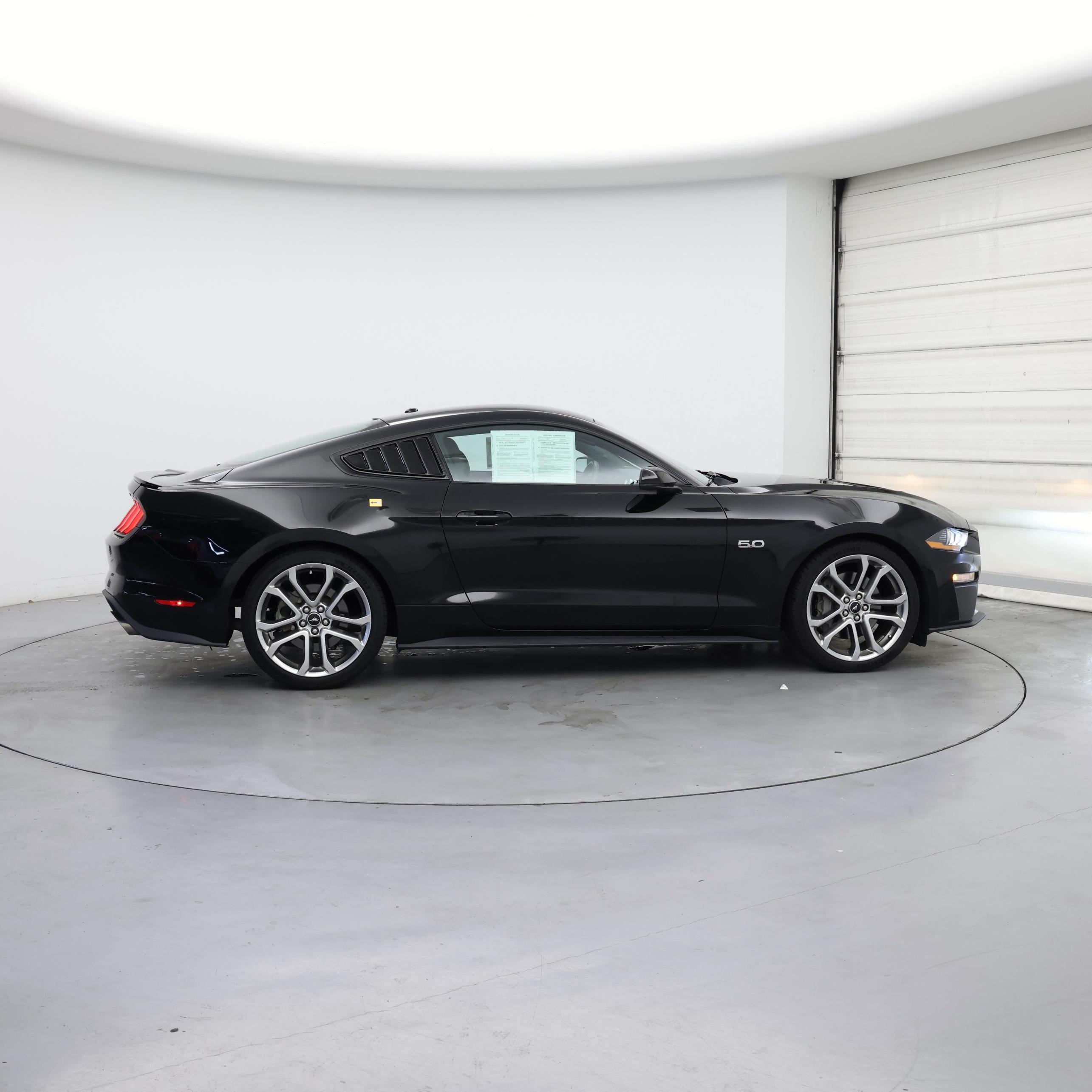 Thumbnail: 2019 Ford Mustang - 7