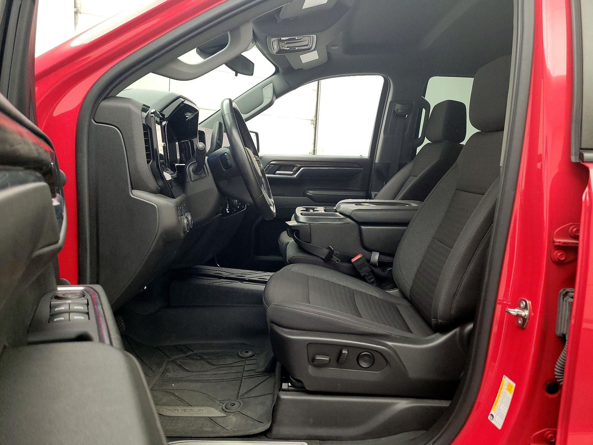 Thumbnail: 2023 Chevrolet Silverado 1500 - 11
