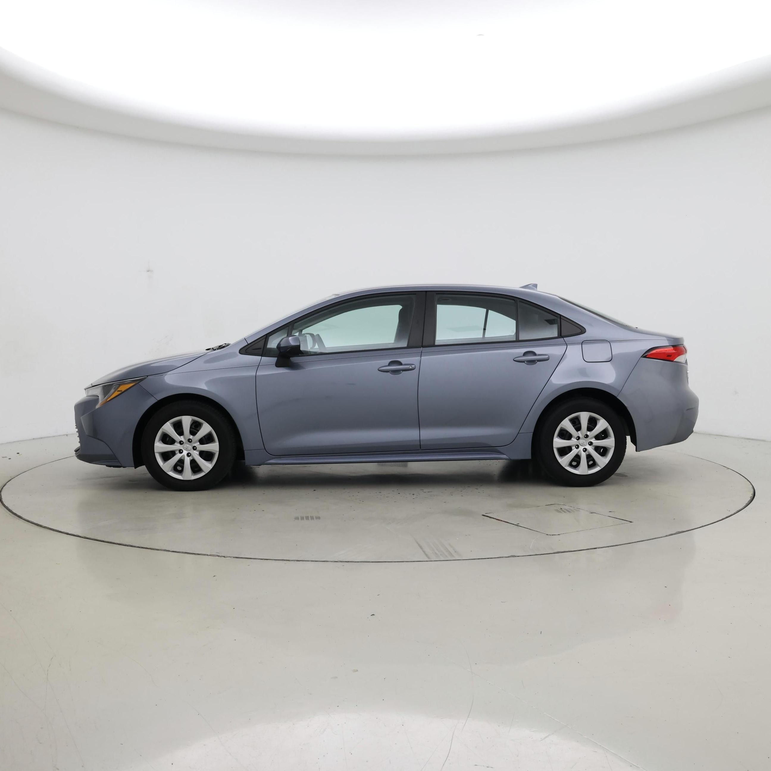 Thumbnail: 2023 Toyota Corolla - 3
