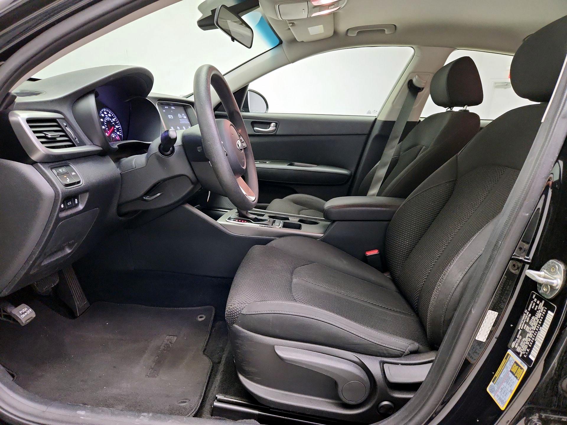Thumbnail: 2020 Kia Optima - 11