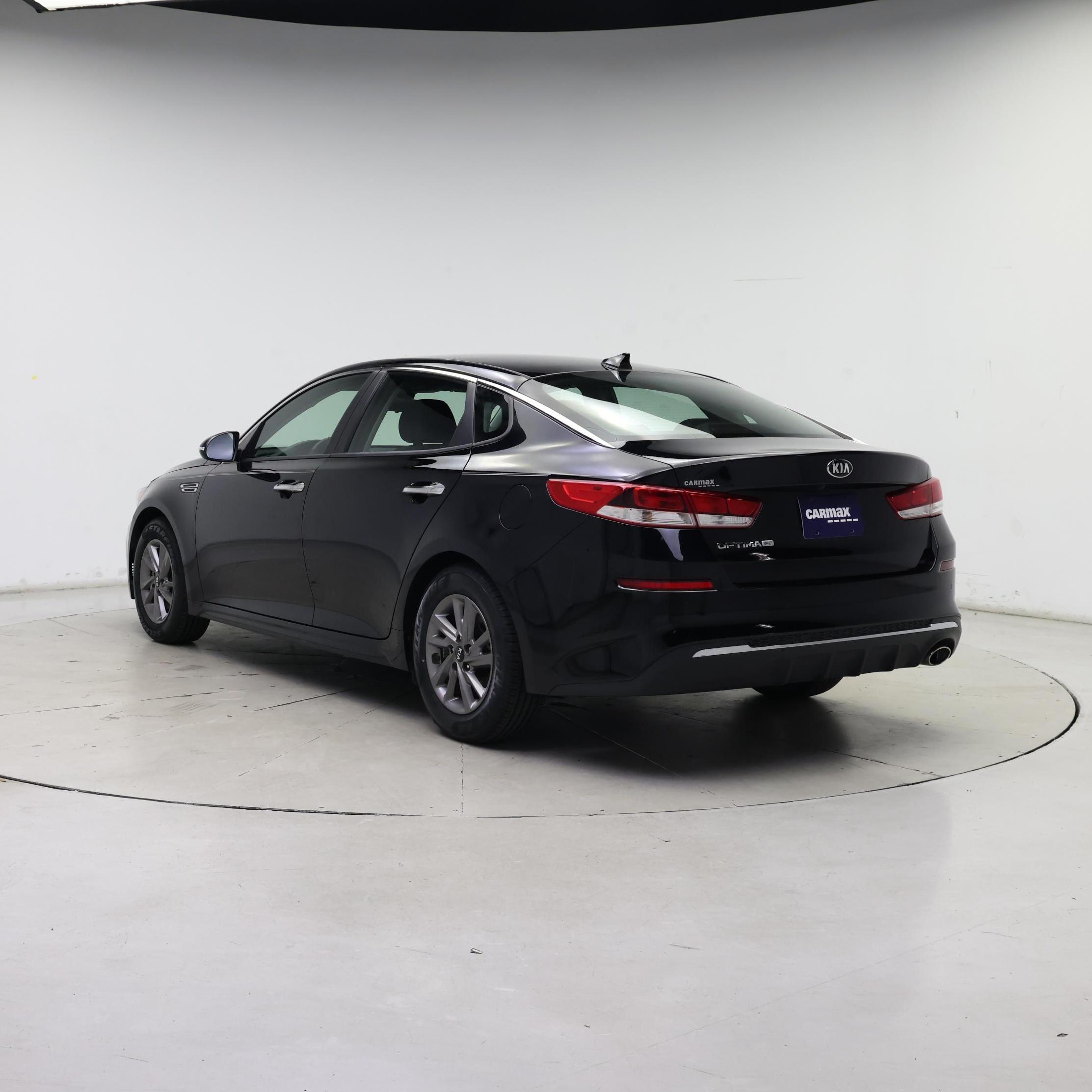 Thumbnail: 2020 Kia Optima - 2
