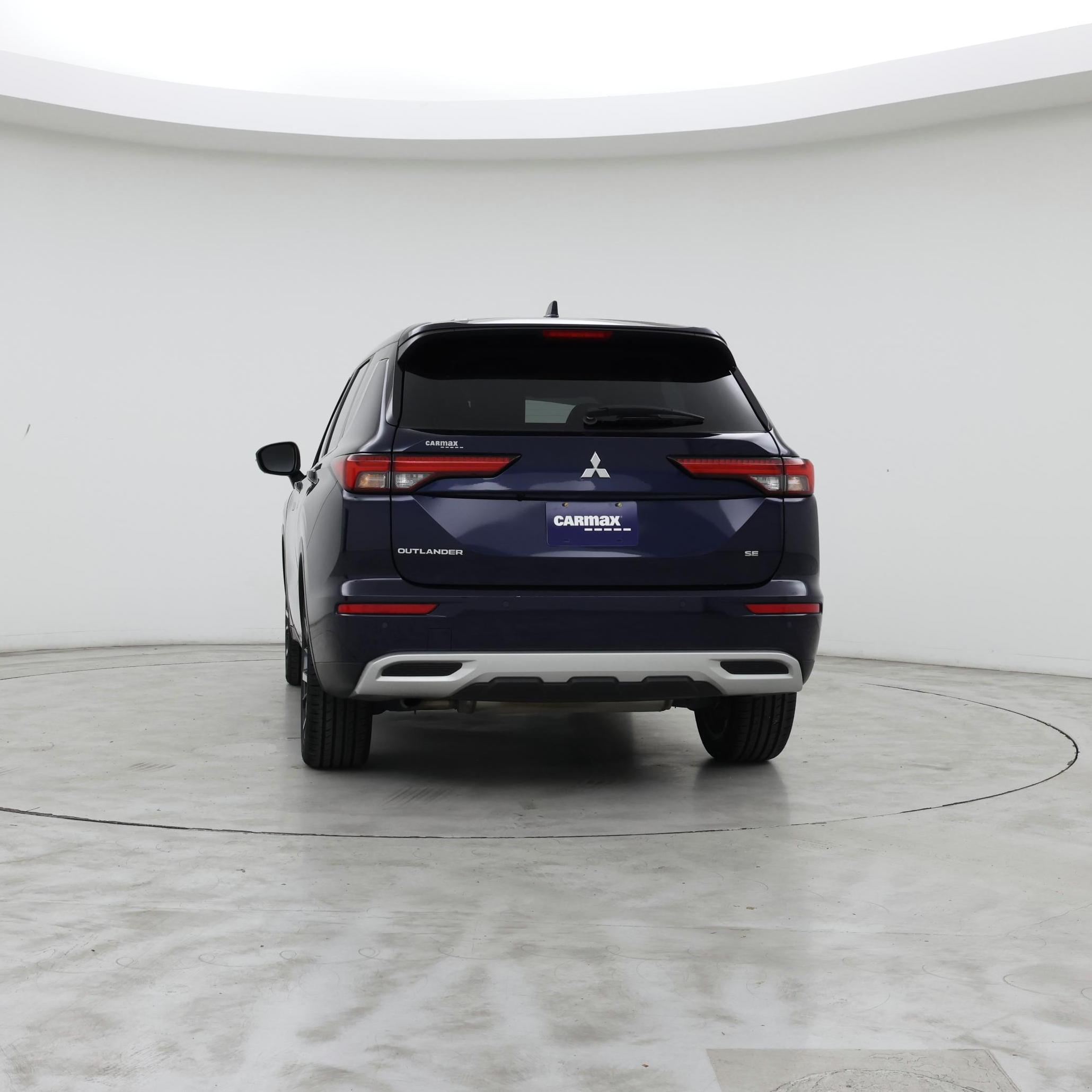 Thumbnail: 2023 Mitsubishi Outlander - 6