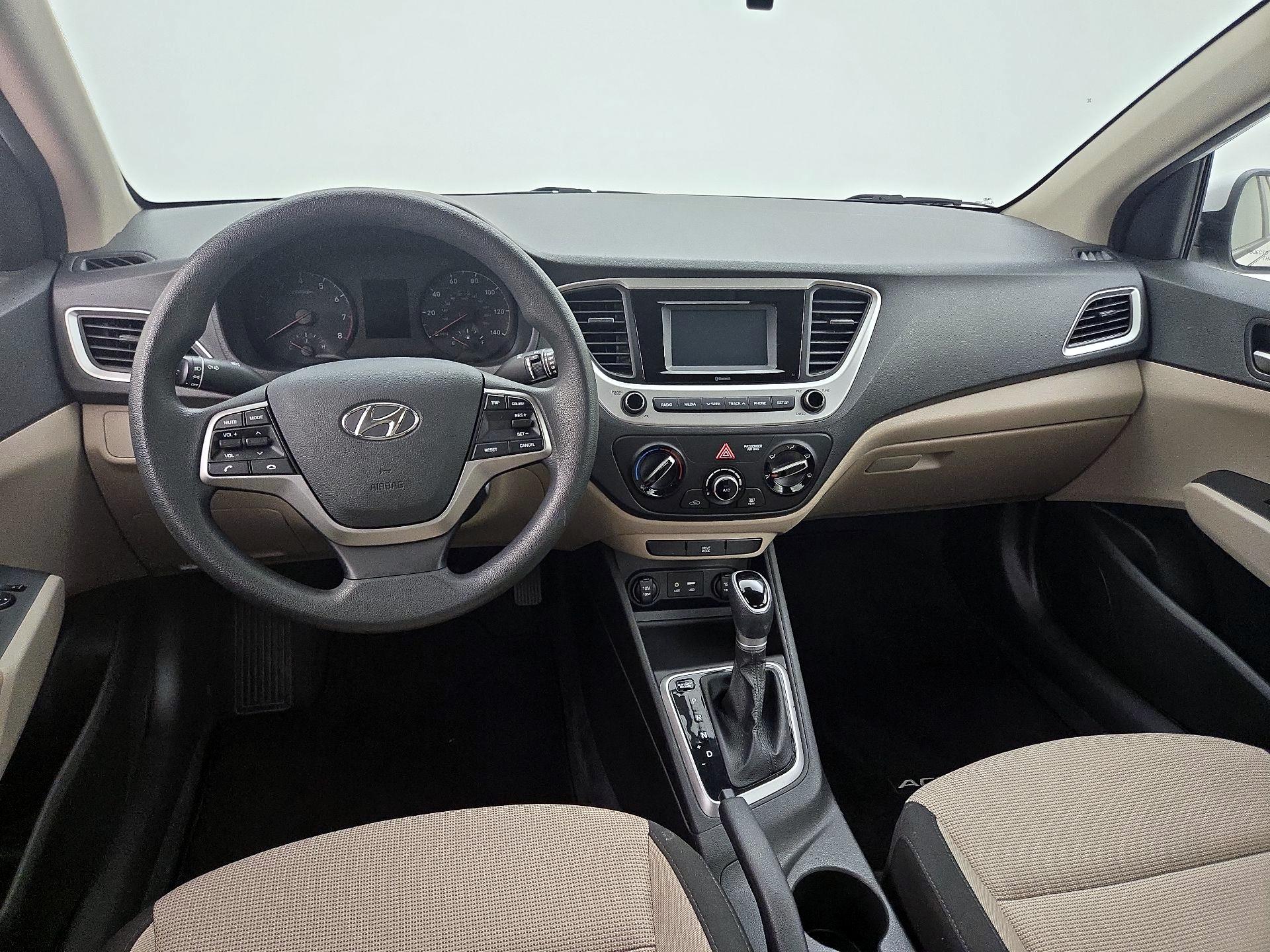 Thumbnail: 2022 Hyundai Accent - 9