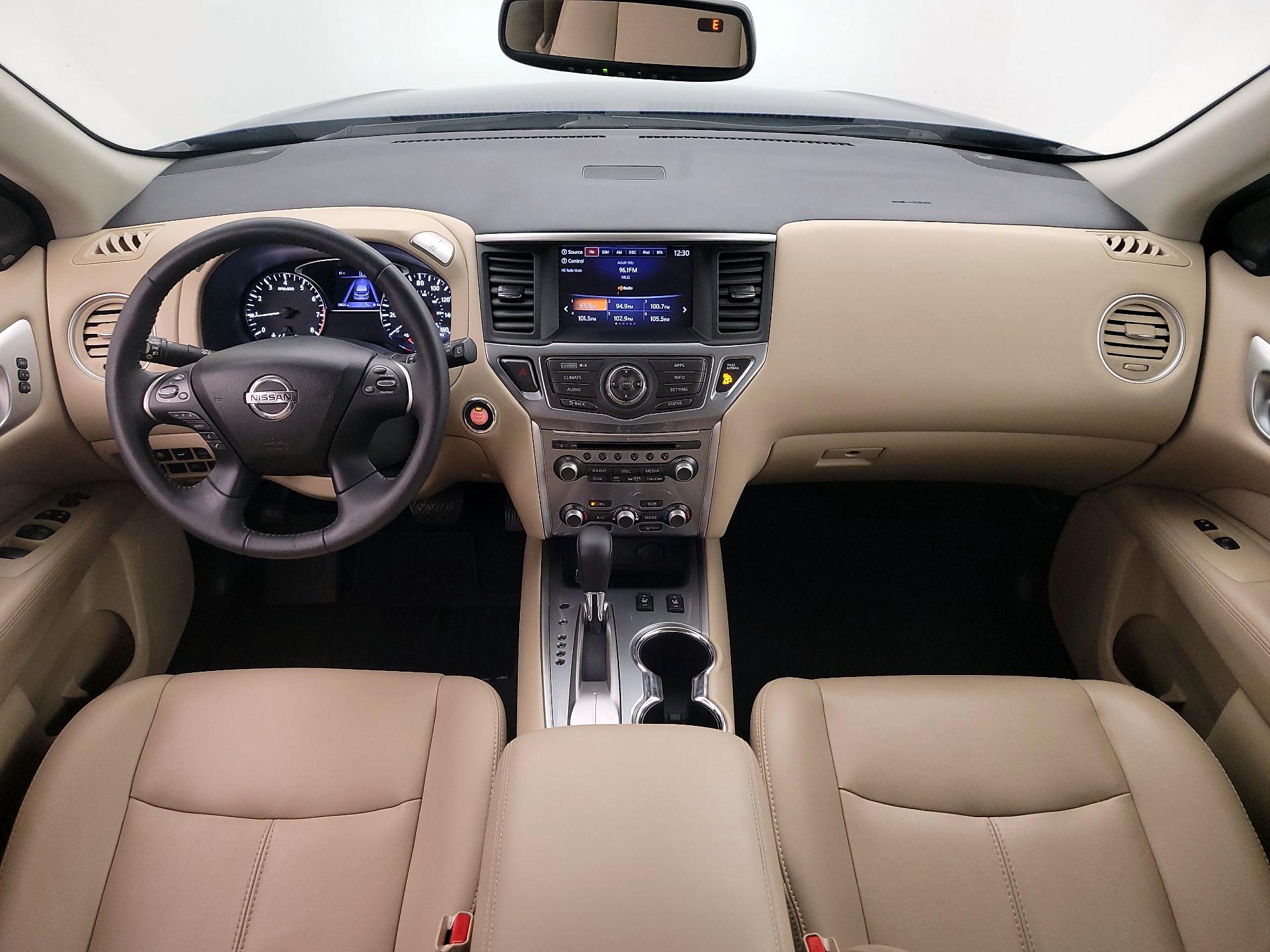 Thumbnail: 2017 Nissan Pathfinder - 9