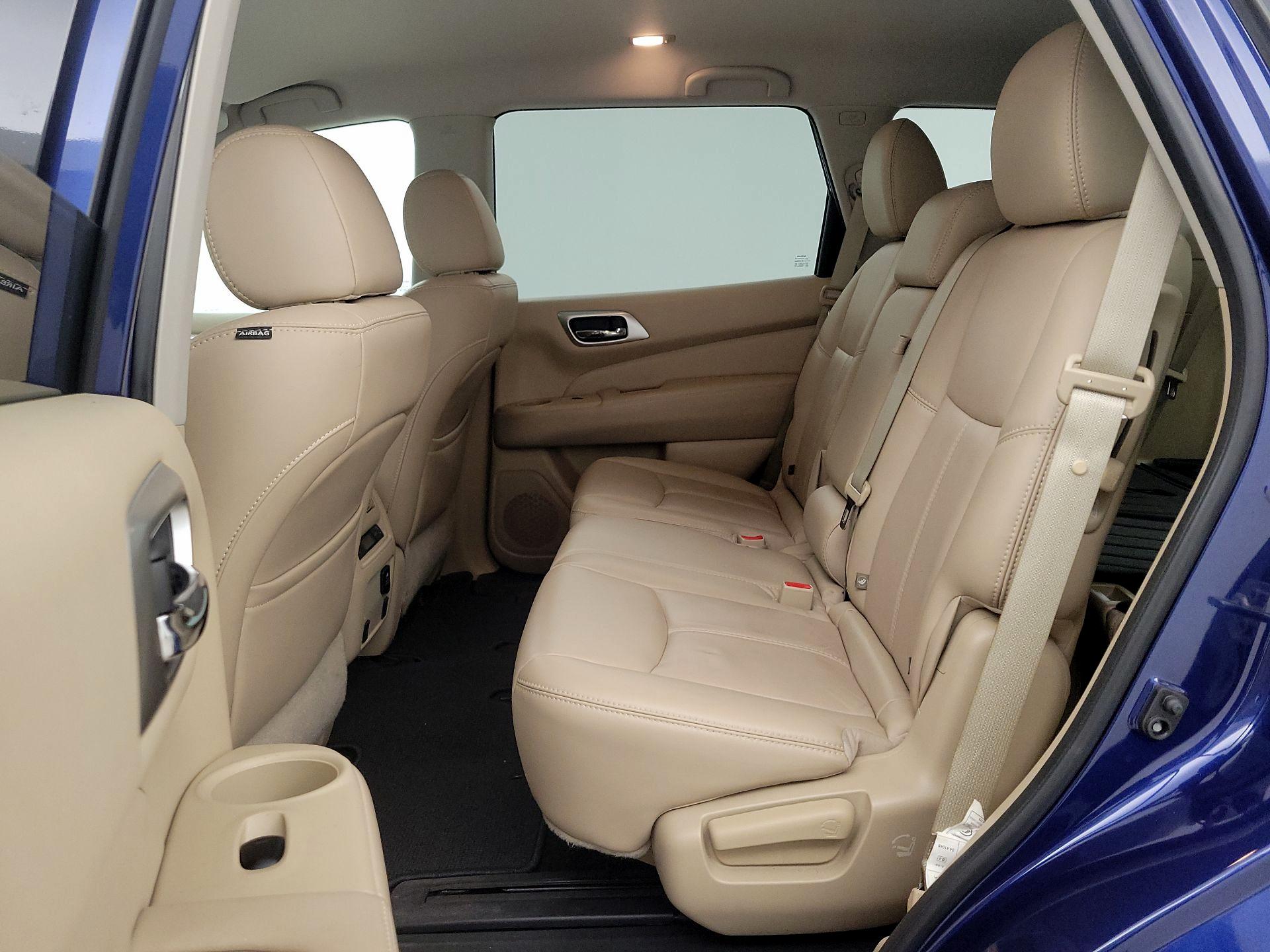 Thumbnail: 2017 Nissan Pathfinder - 19
