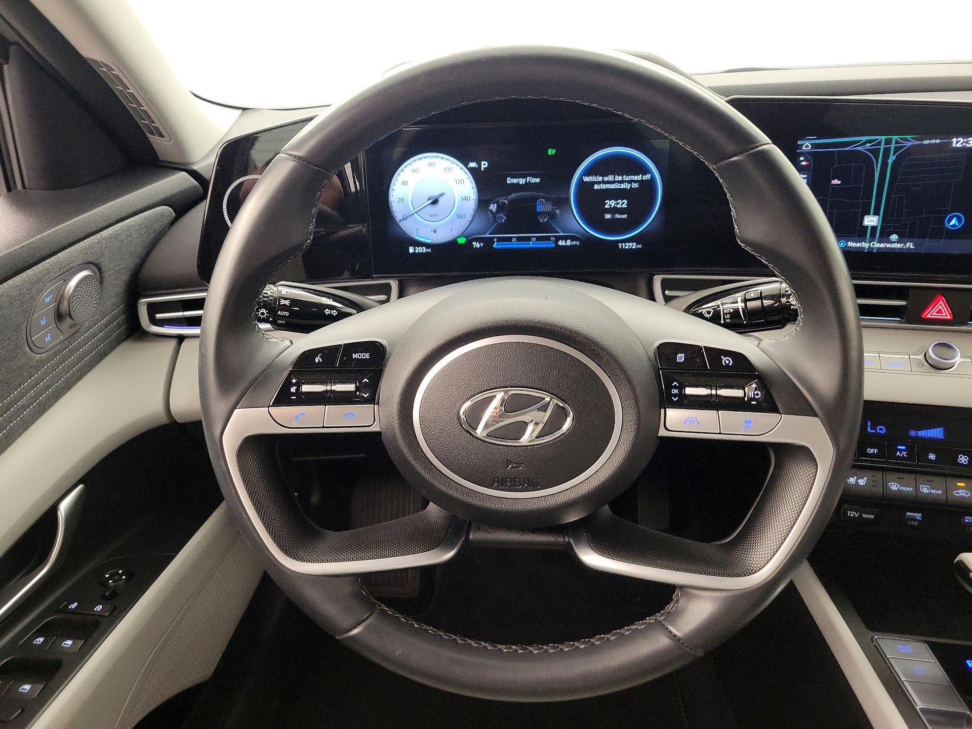 Thumbnail: 2023 Hyundai Elantra - 10