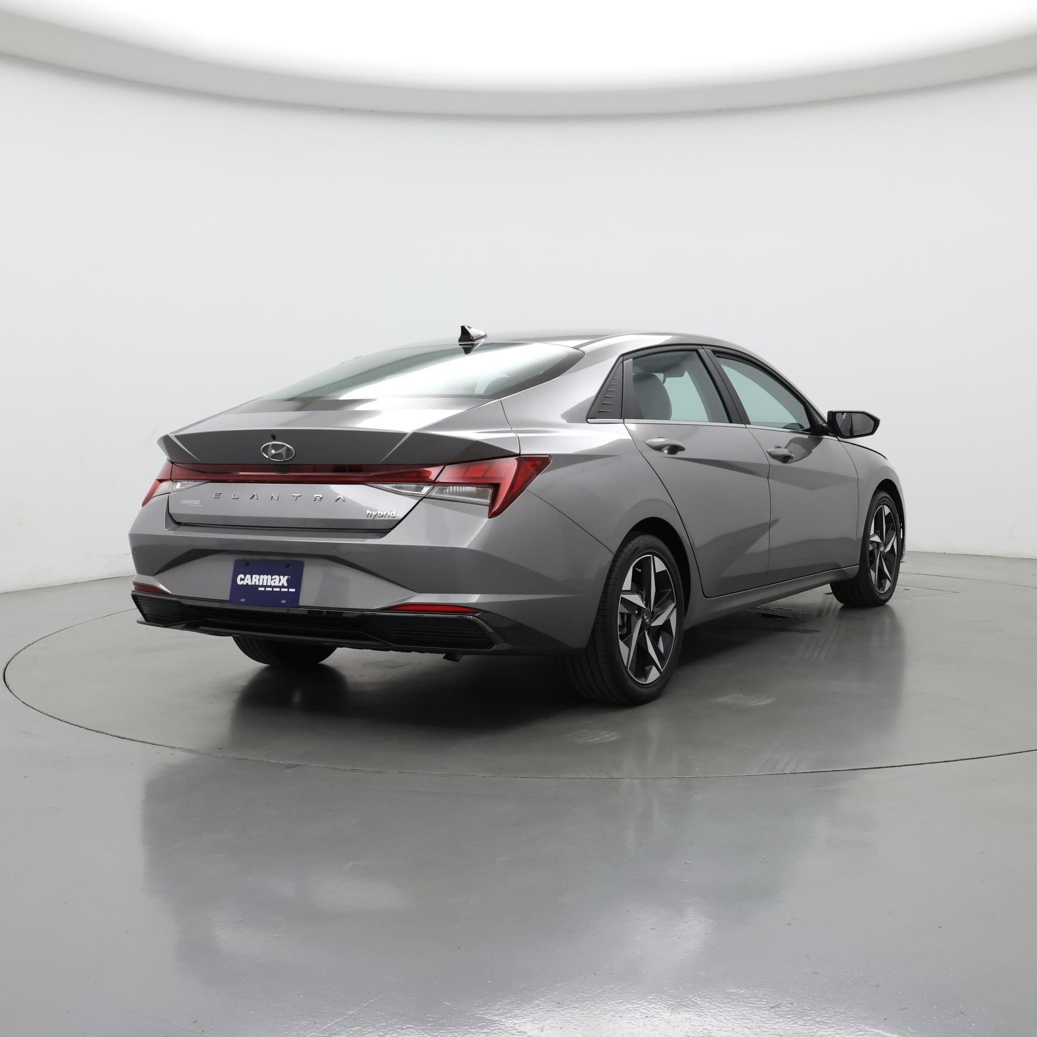 Thumbnail: 2023 Hyundai Elantra - 8