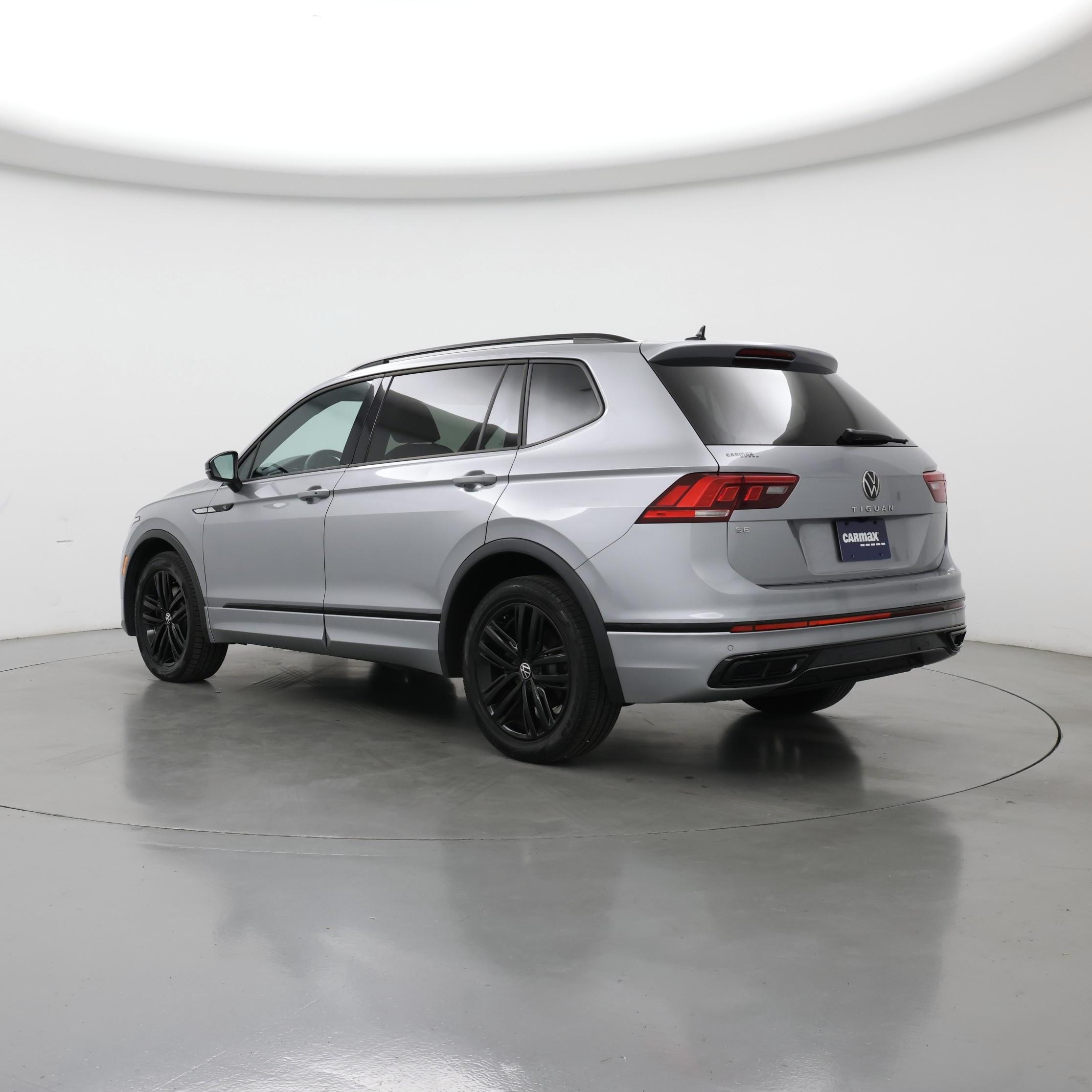 Thumbnail: 2022 Volkswagen Tiguan - 2