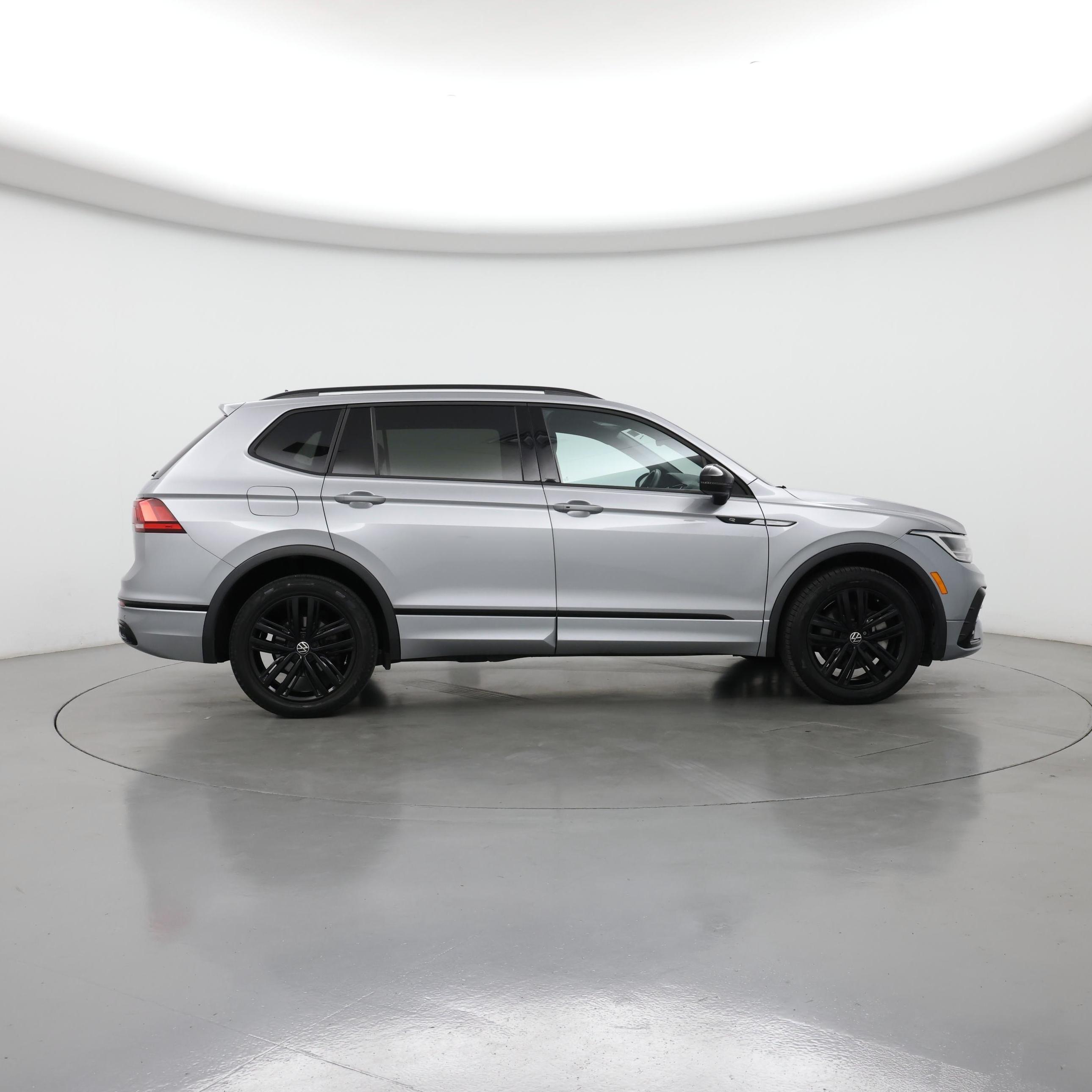 Thumbnail: 2022 Volkswagen Tiguan - 7