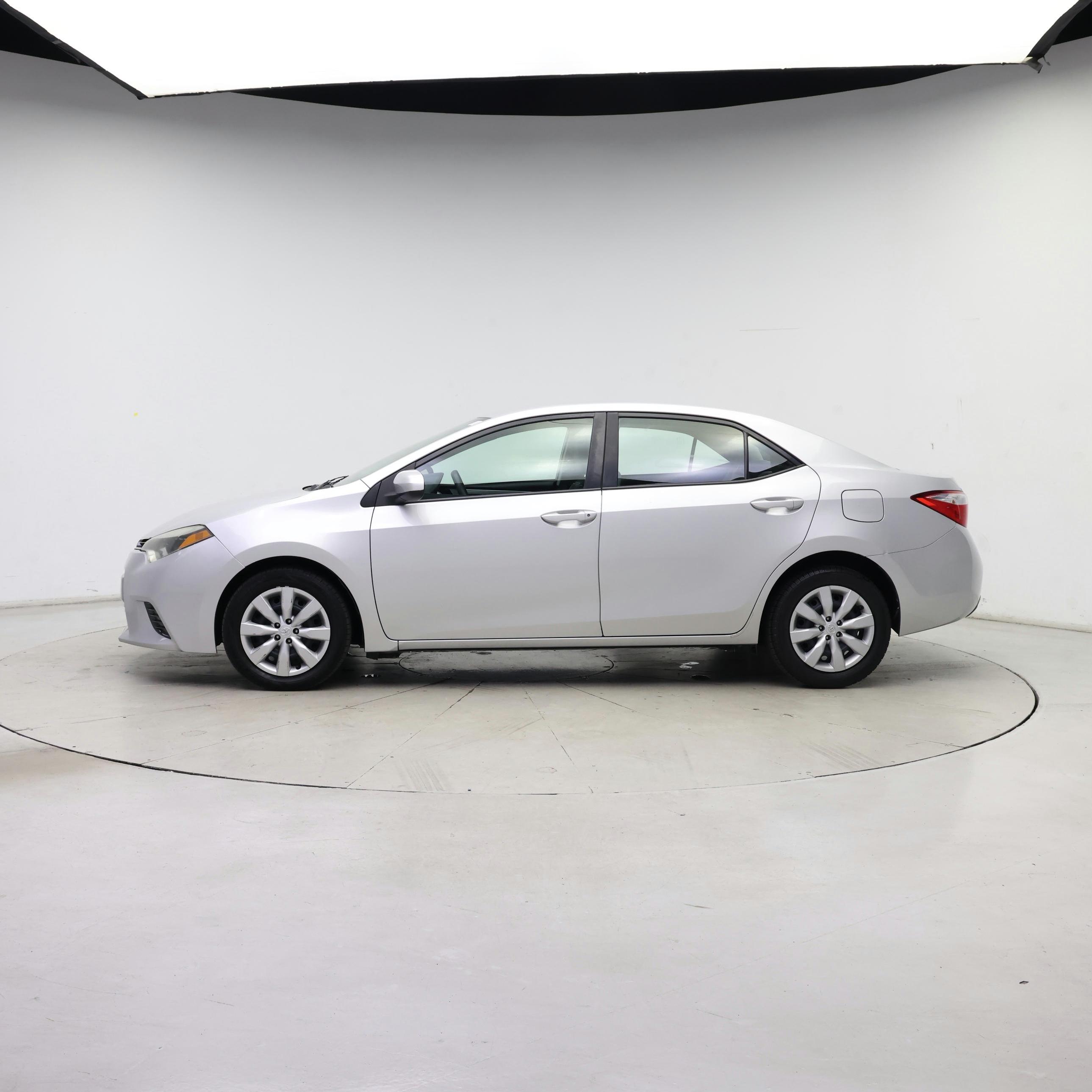 Thumbnail: 2016 Toyota Corolla - 3