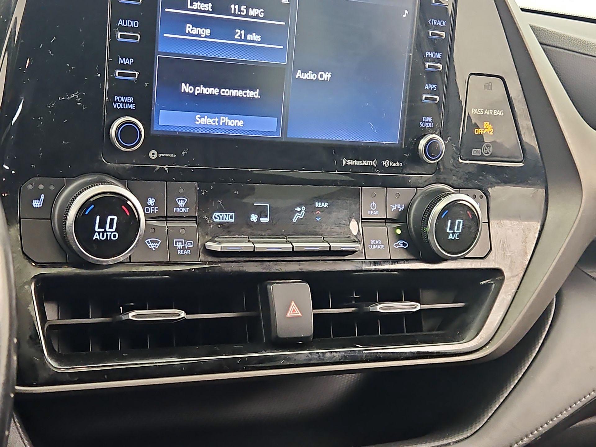 Thumbnail: 2021 Toyota Highlander - 16