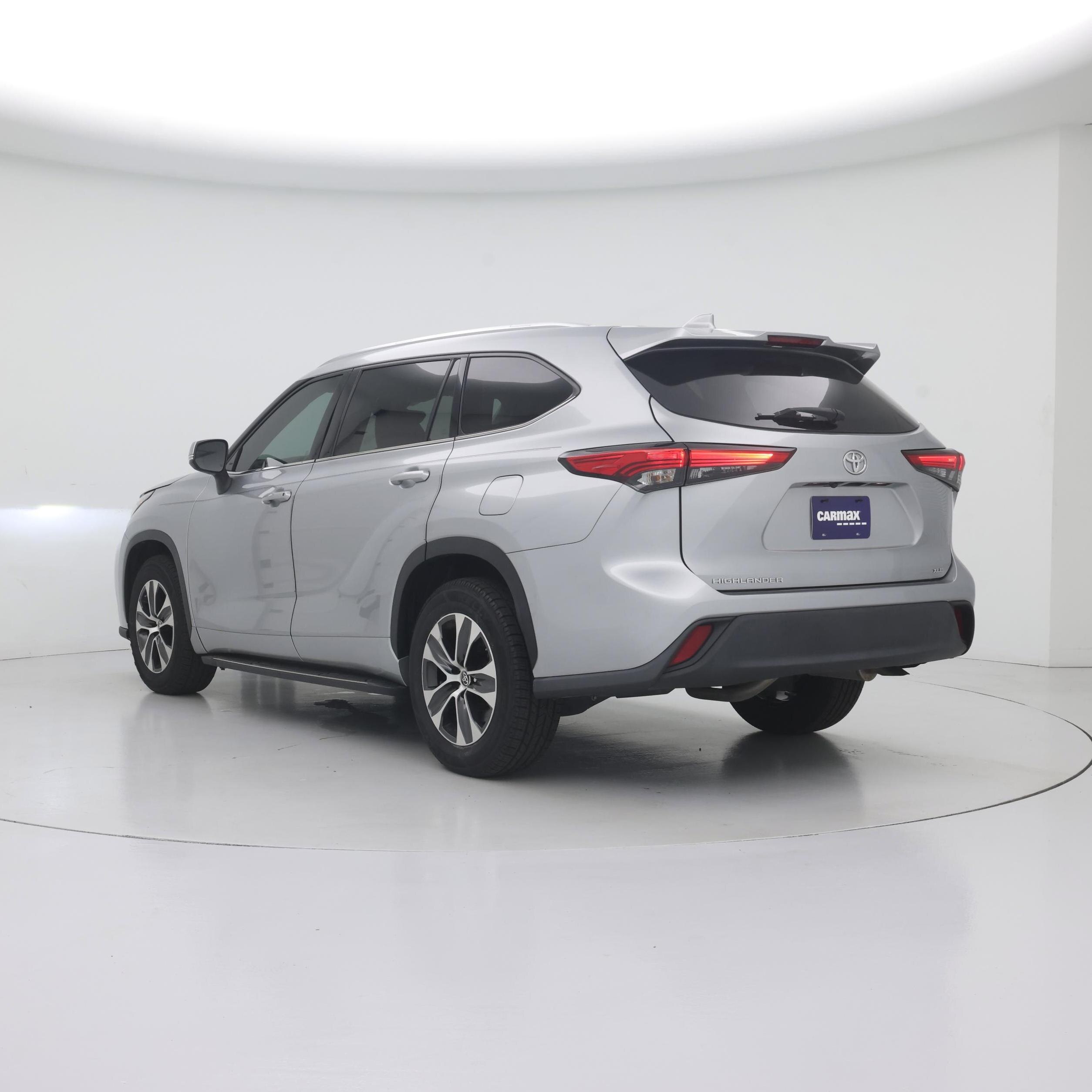 Thumbnail: 2021 Toyota Highlander - 2