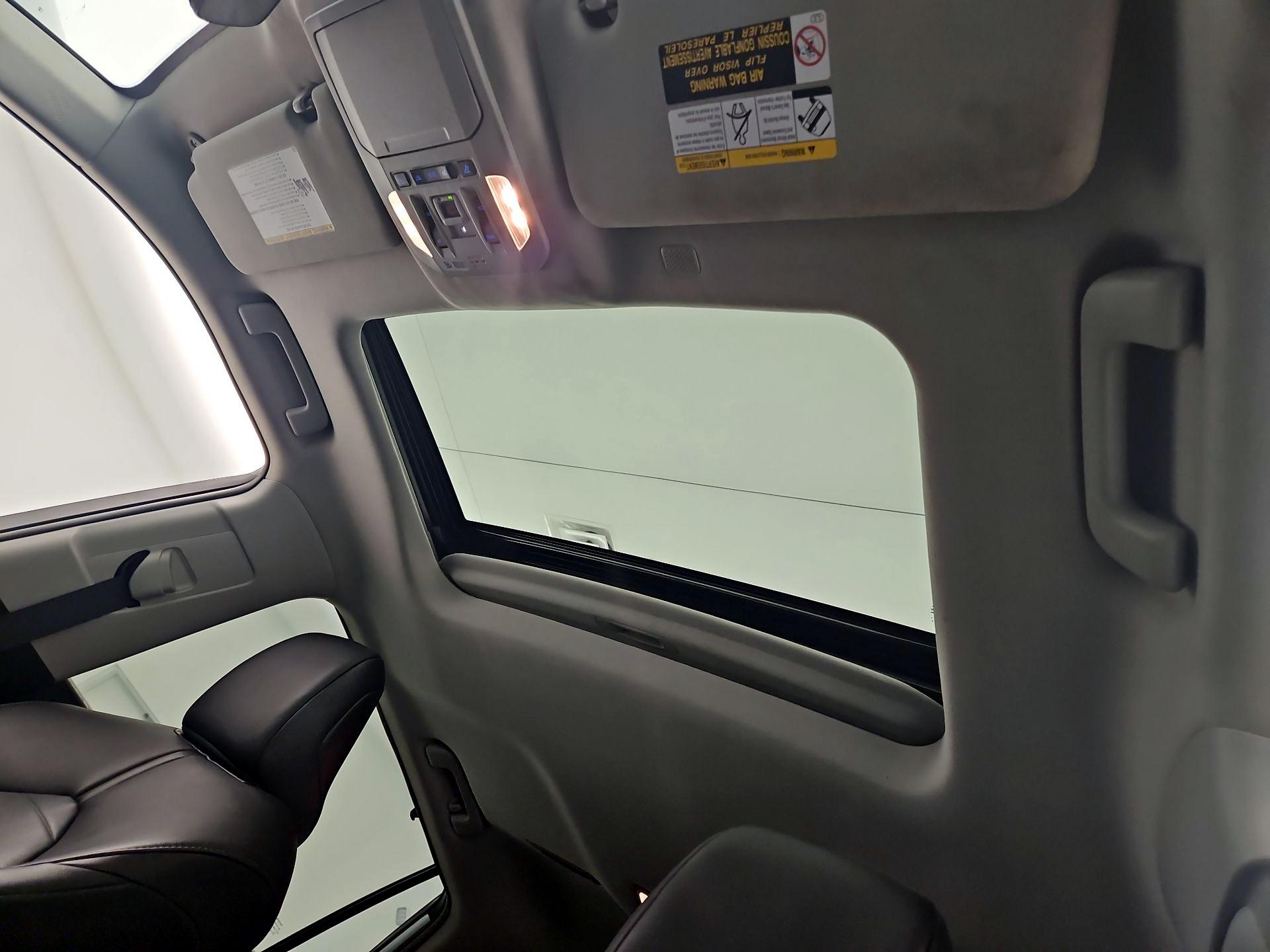 Thumbnail: 2021 Toyota Highlander - 19