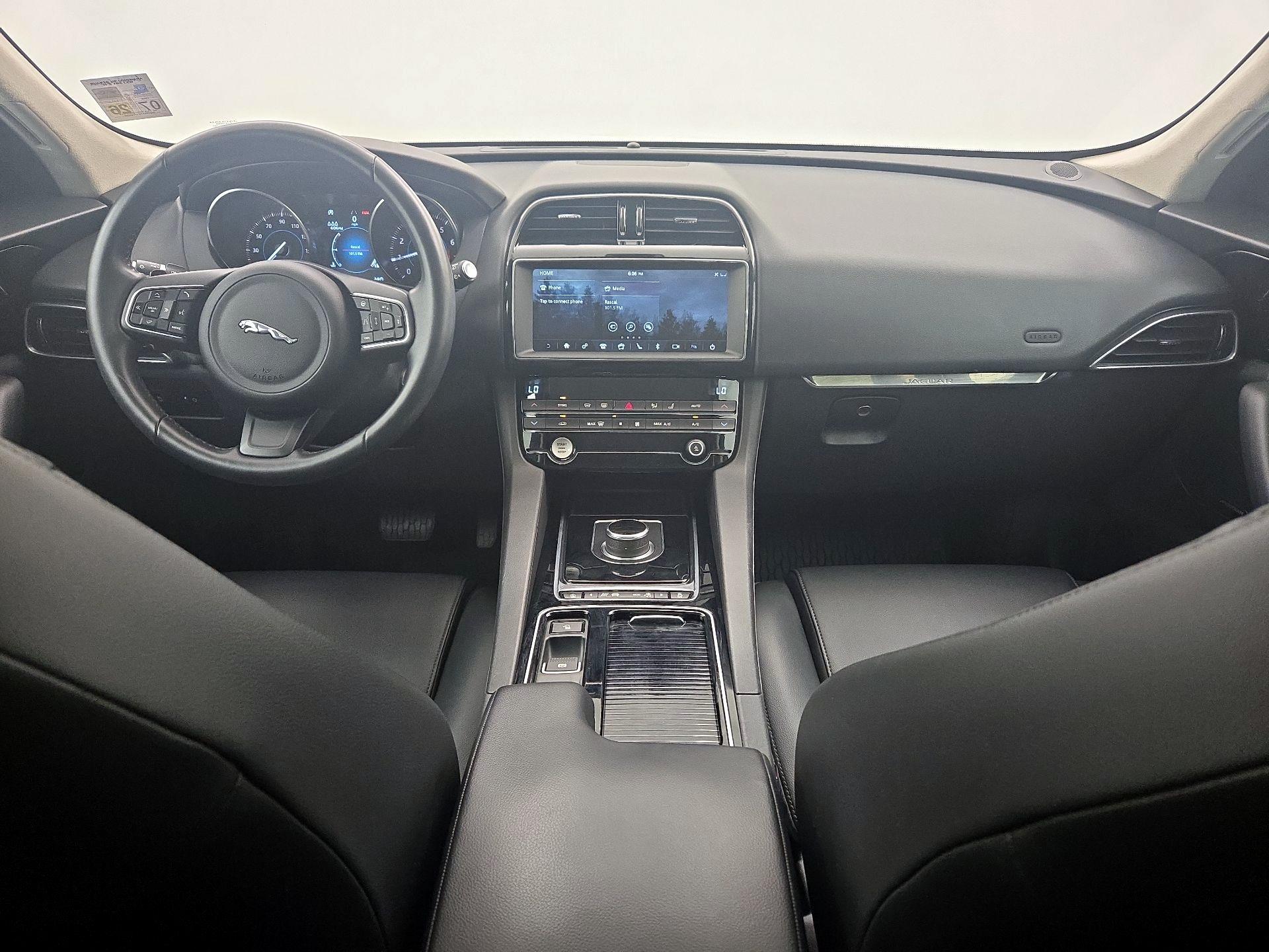 Thumbnail: 2020 Jaguar F-Pace - 9