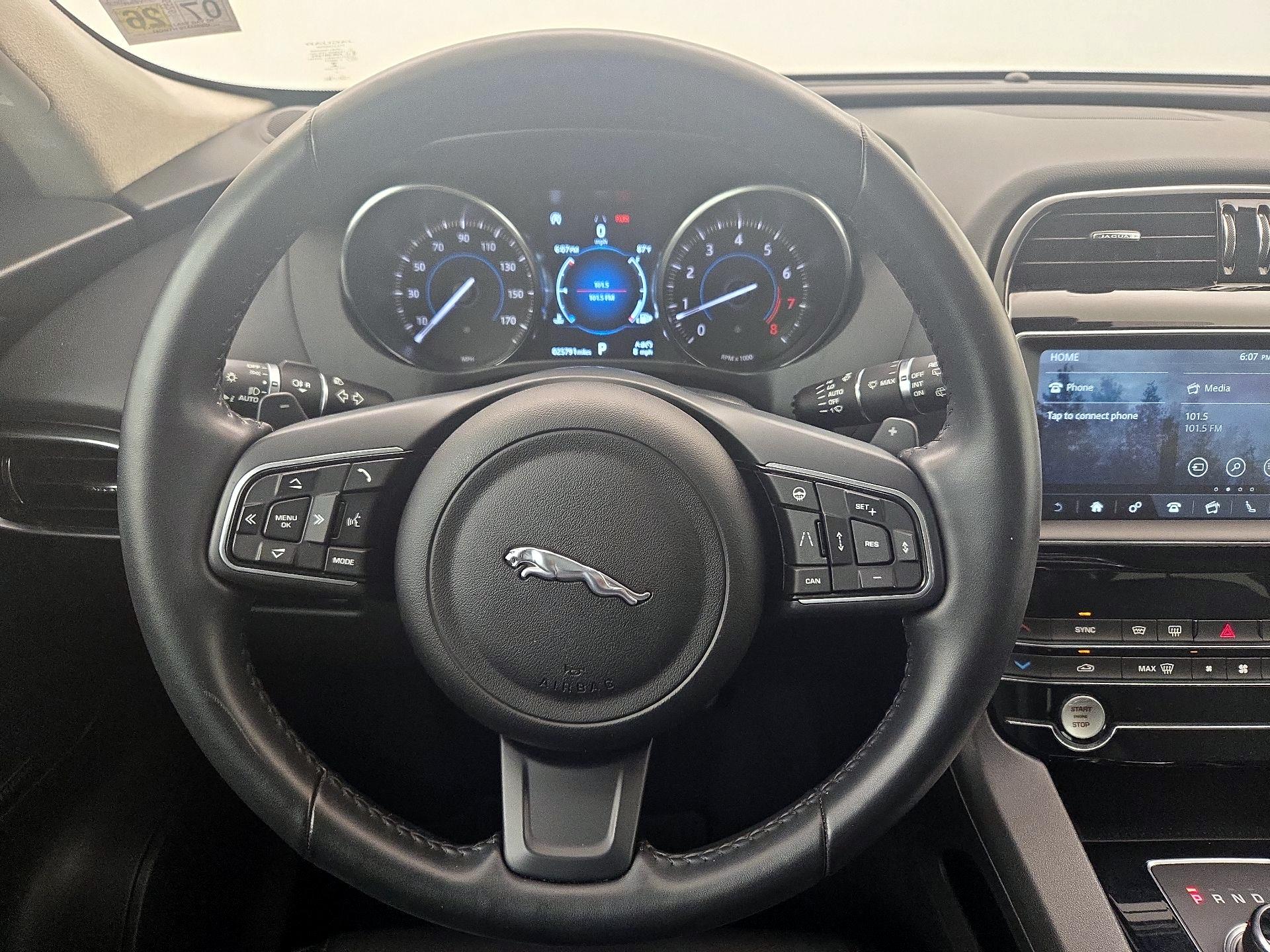 Thumbnail: 2020 Jaguar F-Pace - 10