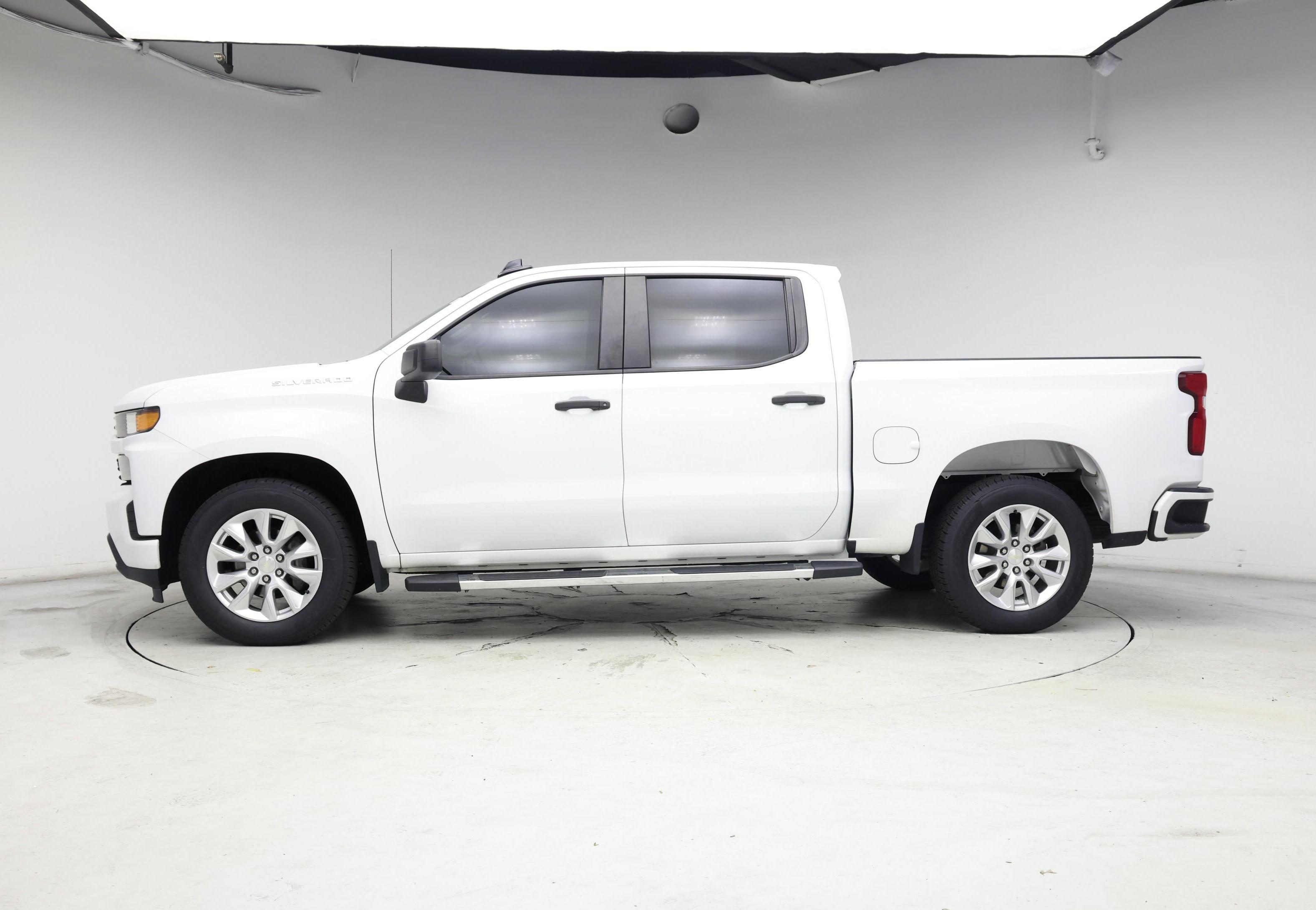 Thumbnail: 2021 Chevrolet Silverado 1500 - 3