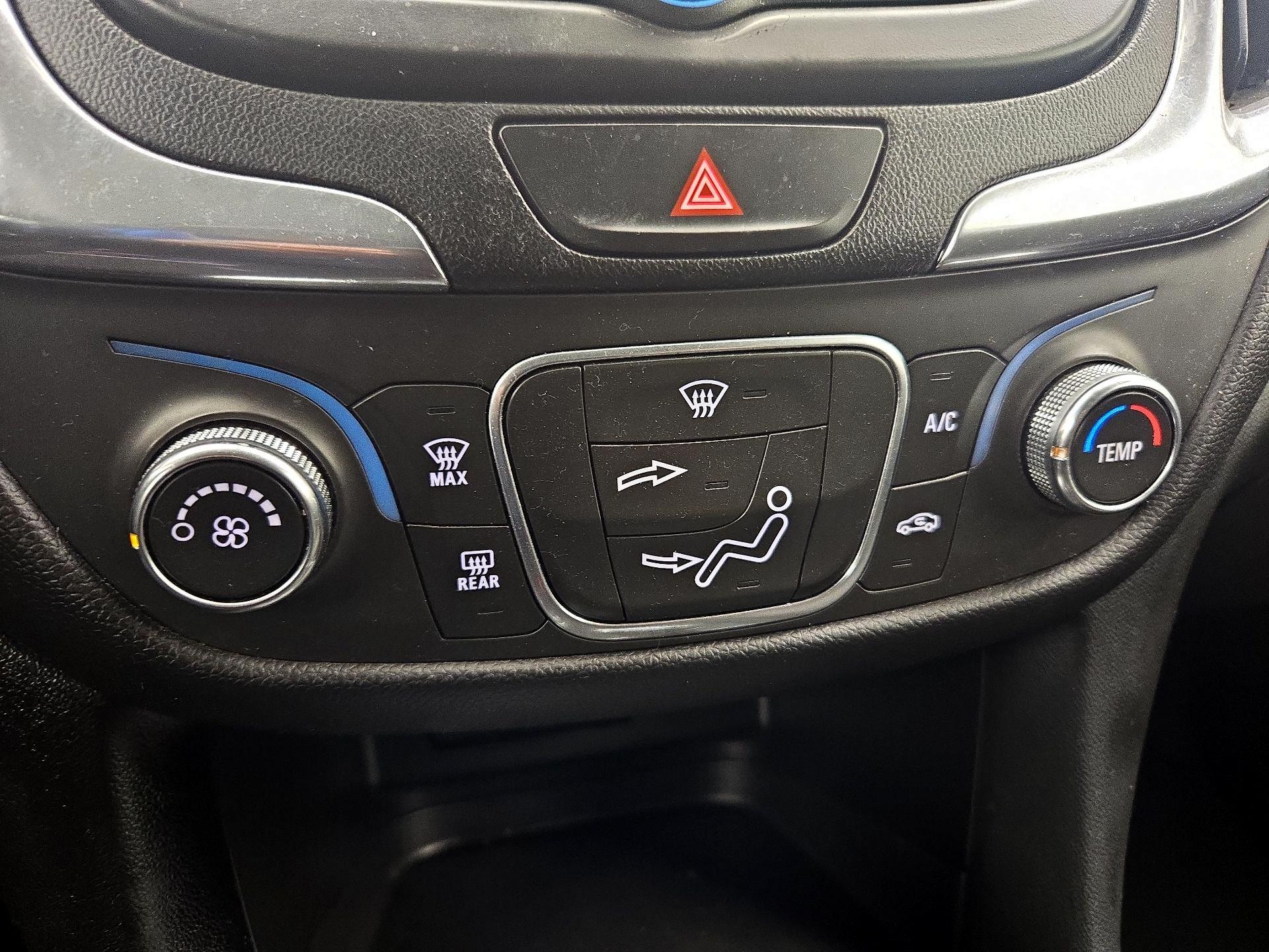 Thumbnail: 2019 Chevrolet Equinox - 16