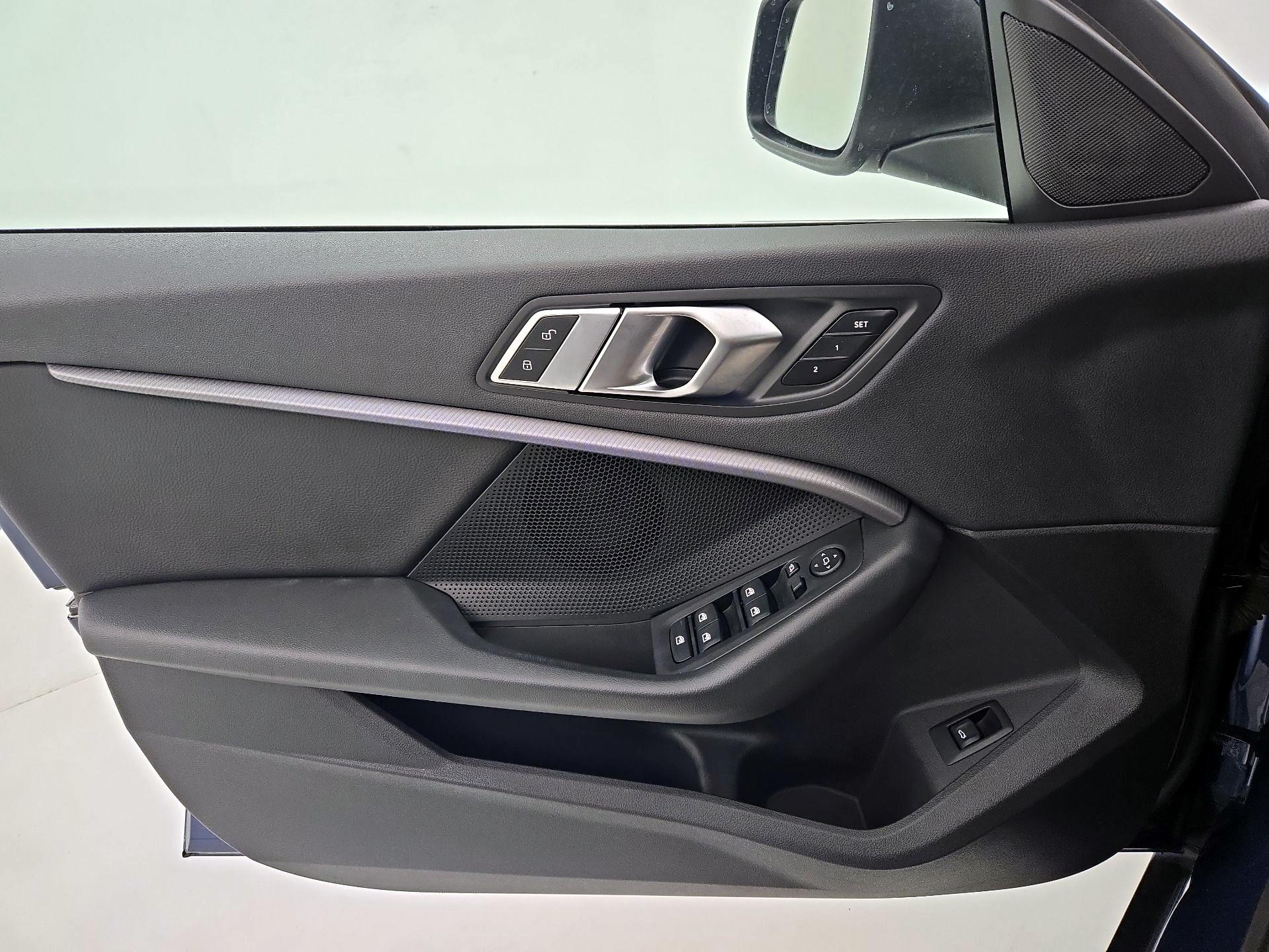 Thumbnail: 2022 BMW 2 Series - 12
