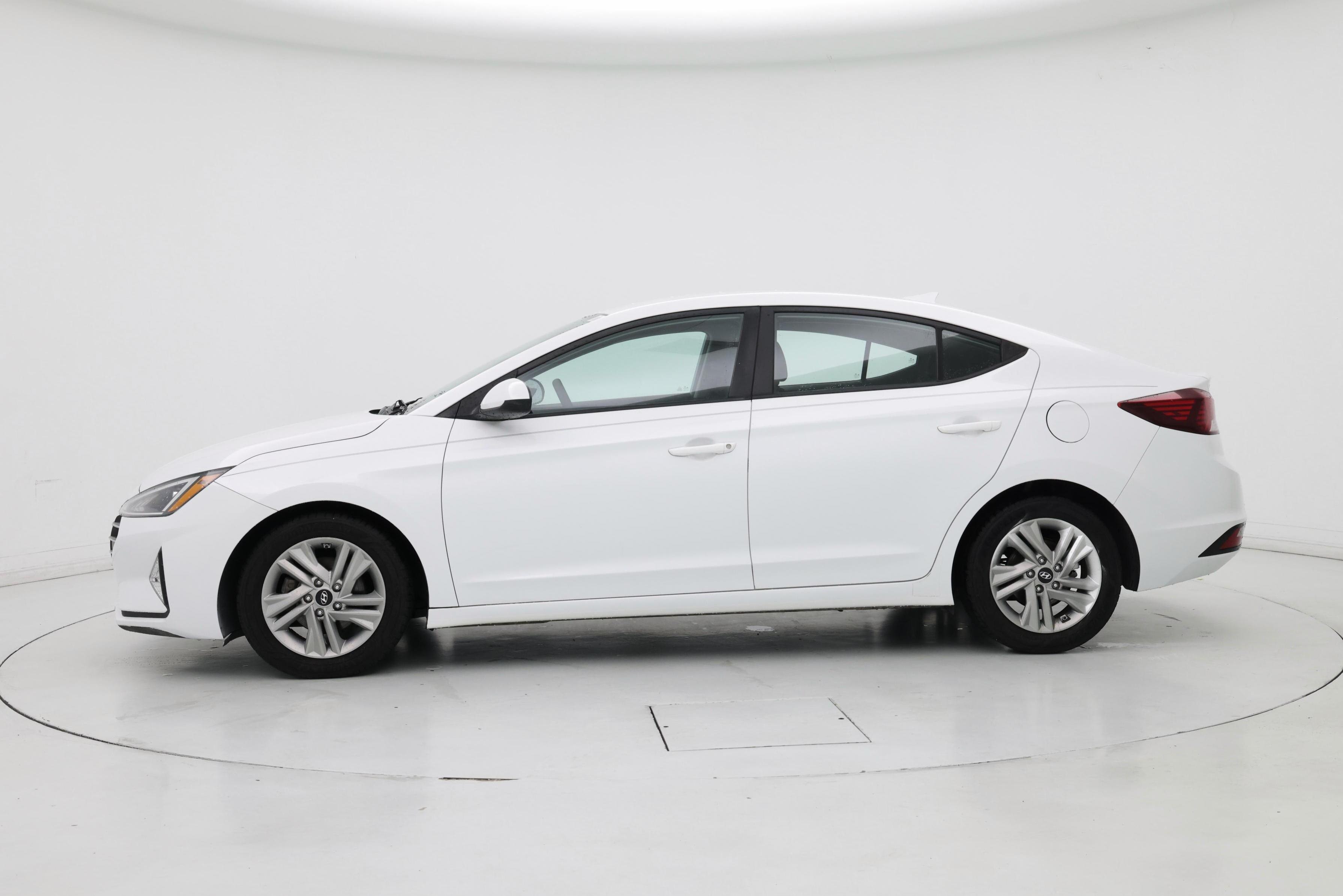 Thumbnail: 2020 Hyundai Elantra - 3