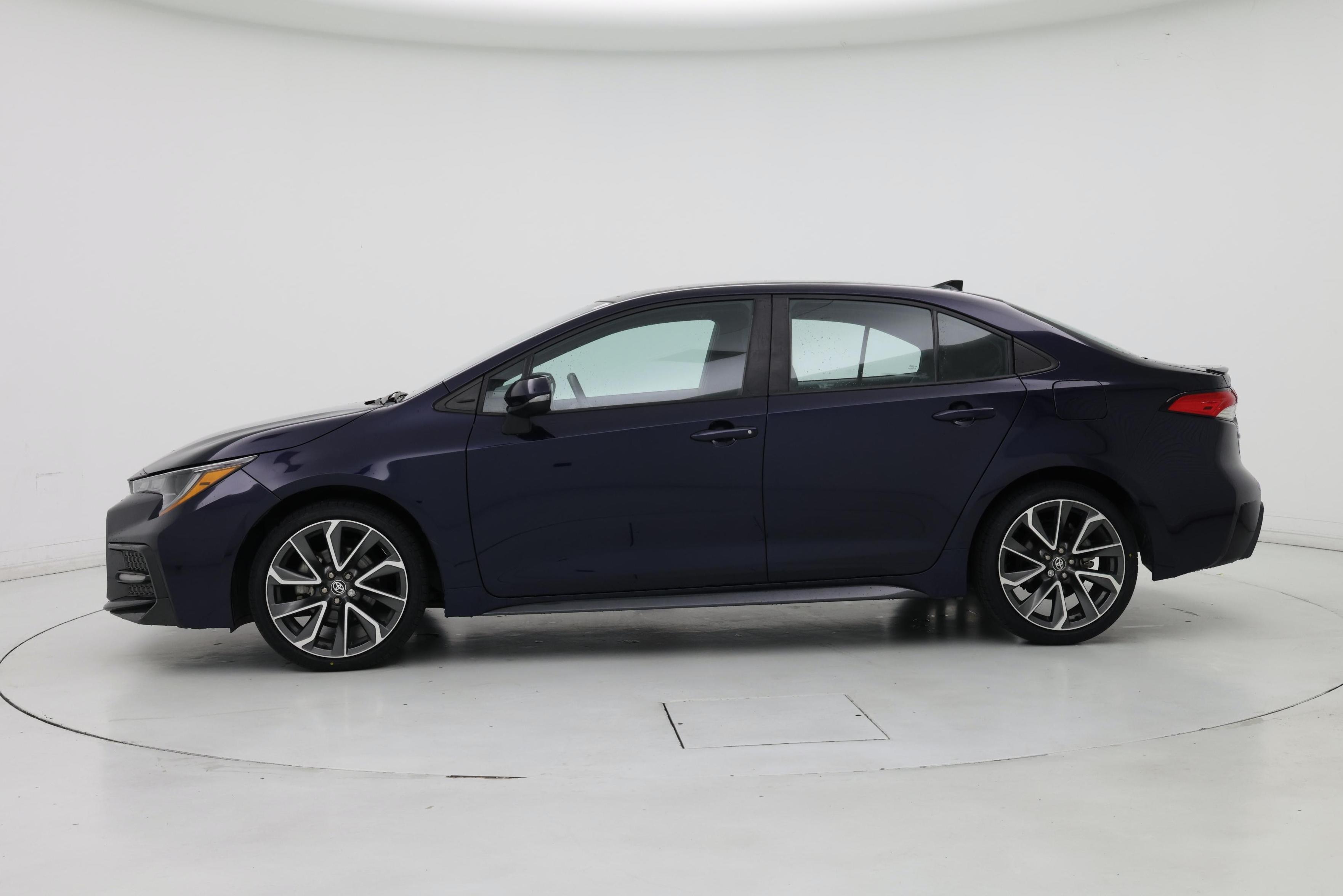 Thumbnail: 2022 Toyota Corolla - 3