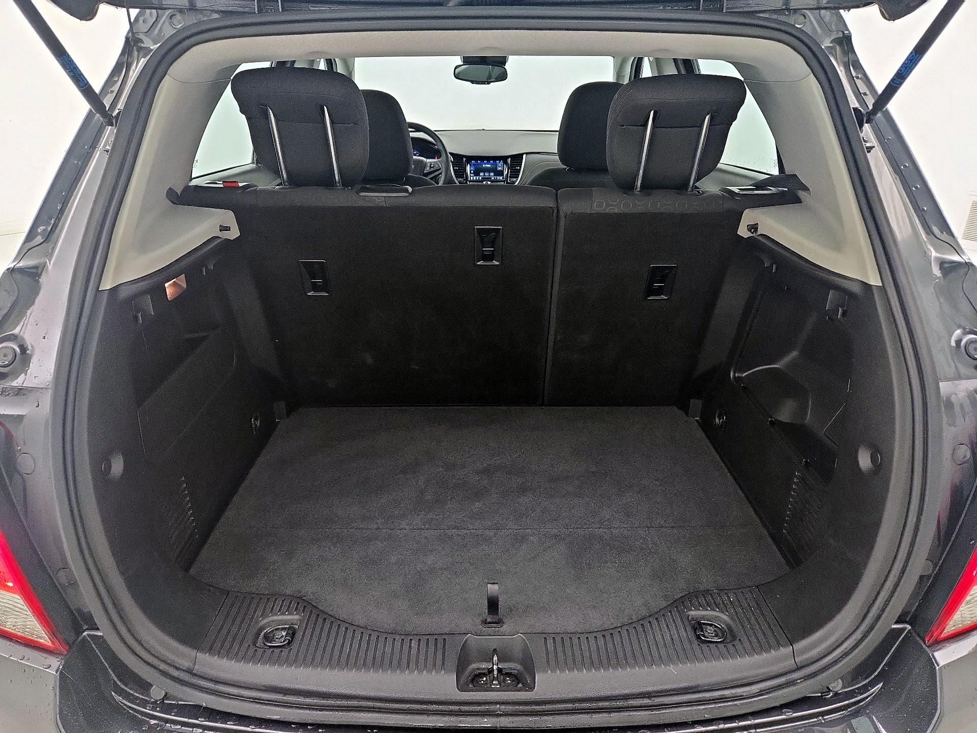 Thumbnail: 2019 Chevrolet Trax - 20
