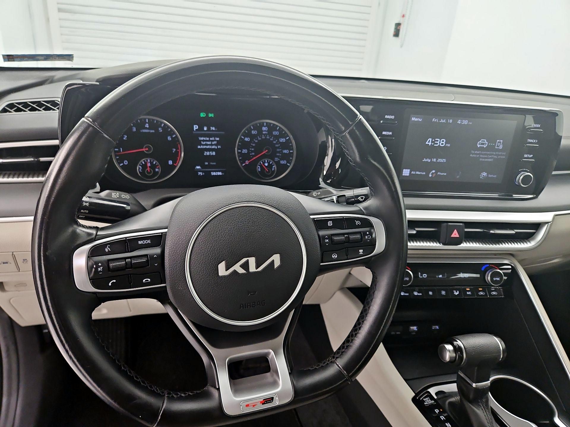 Thumbnail: 2022 Kia K5 - 10