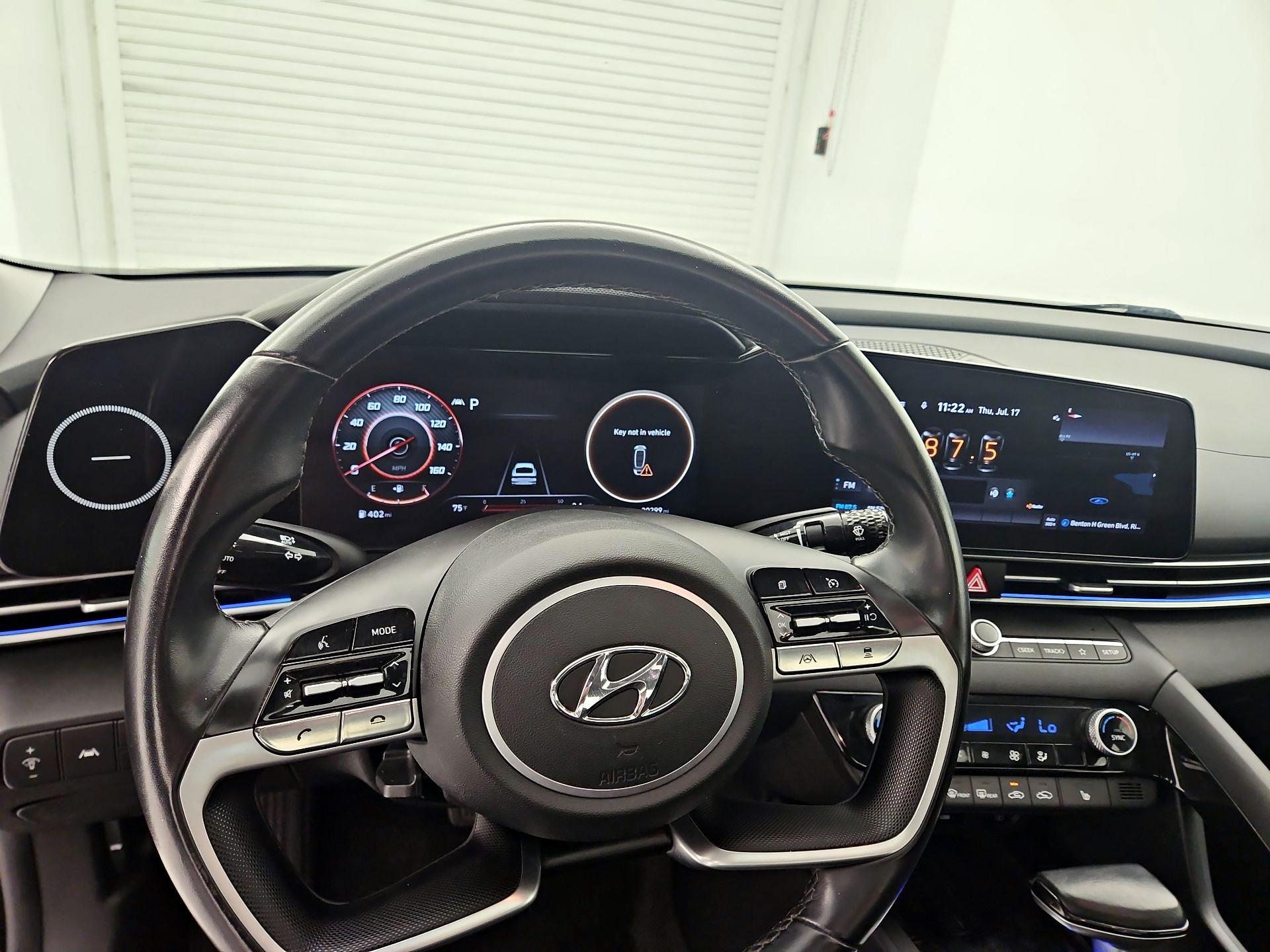 Thumbnail: 2022 Hyundai Elantra - 10