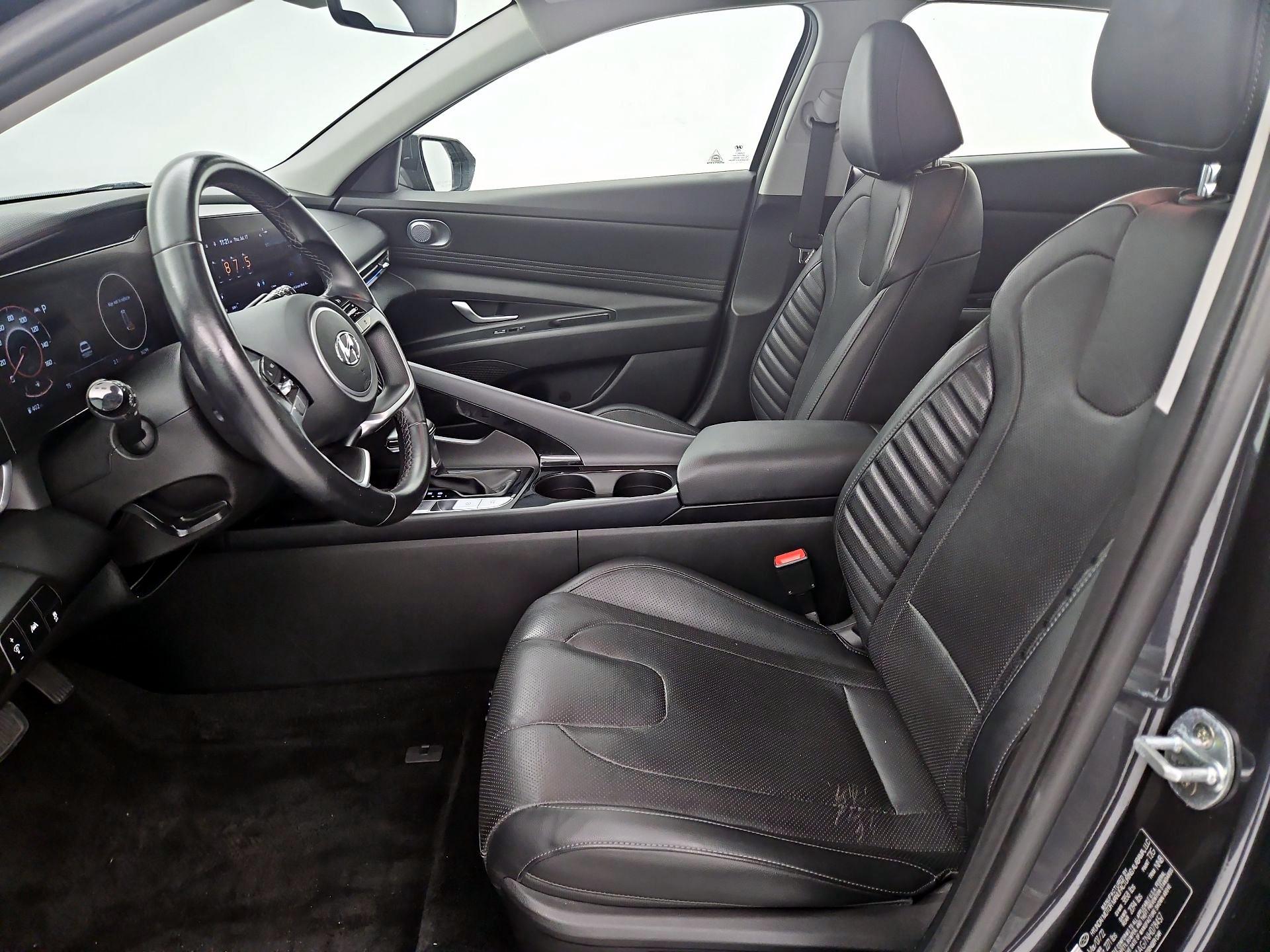 Thumbnail: 2022 Hyundai Elantra - 11